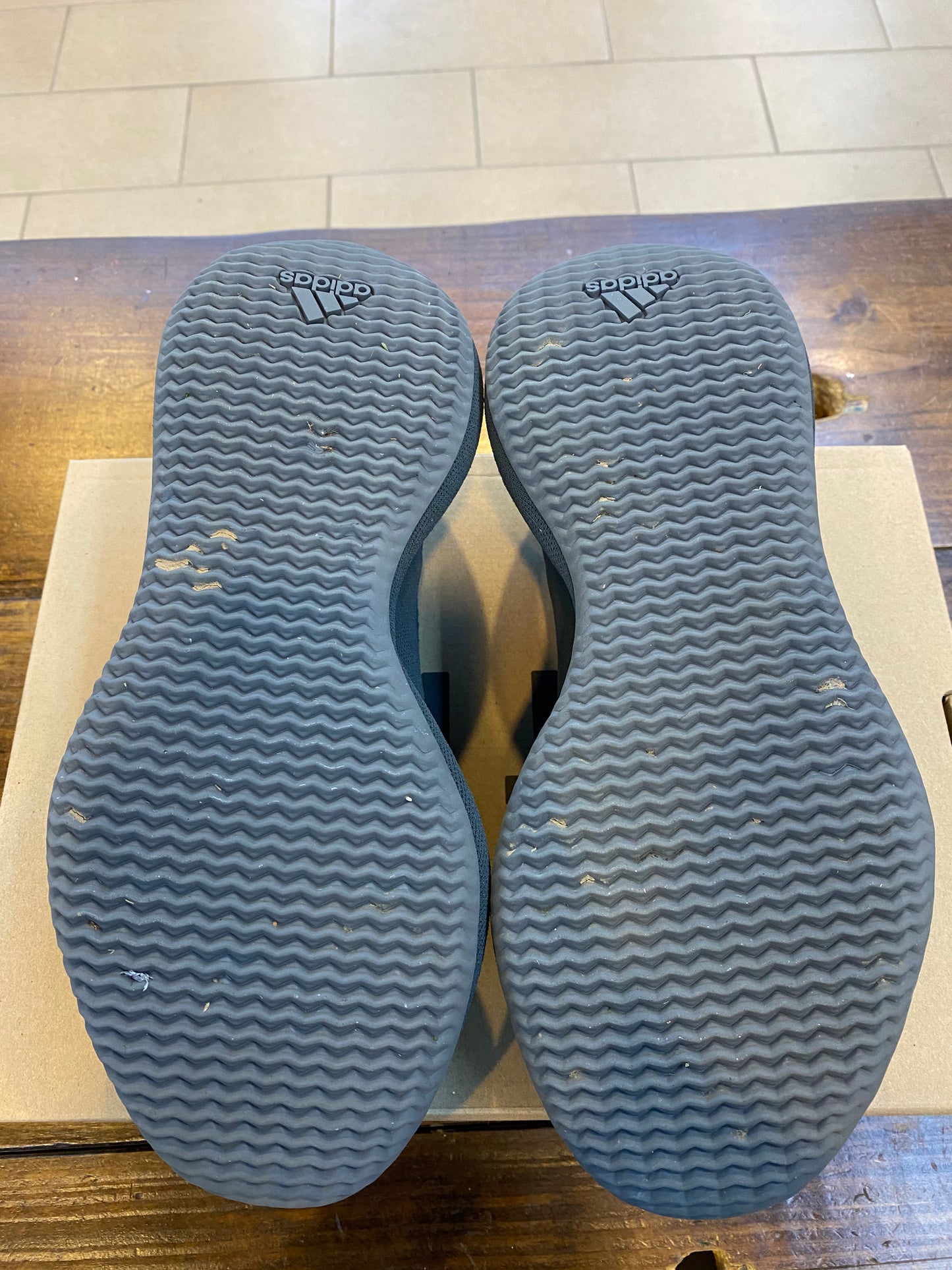 Yeezy Knit Runner Grey