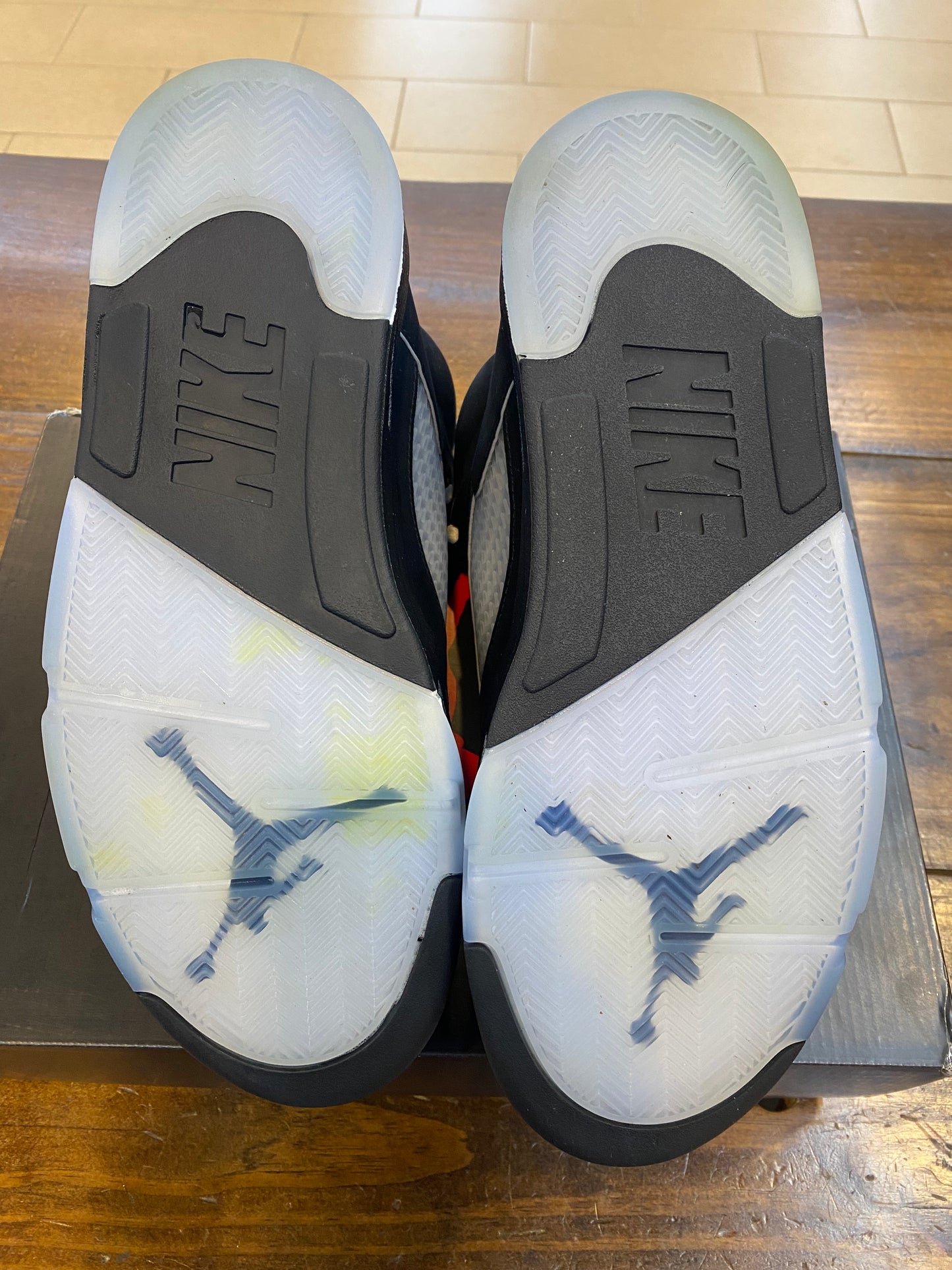 Jordan 5 Retro OG Black Metallic Reimagined PRE OWNED