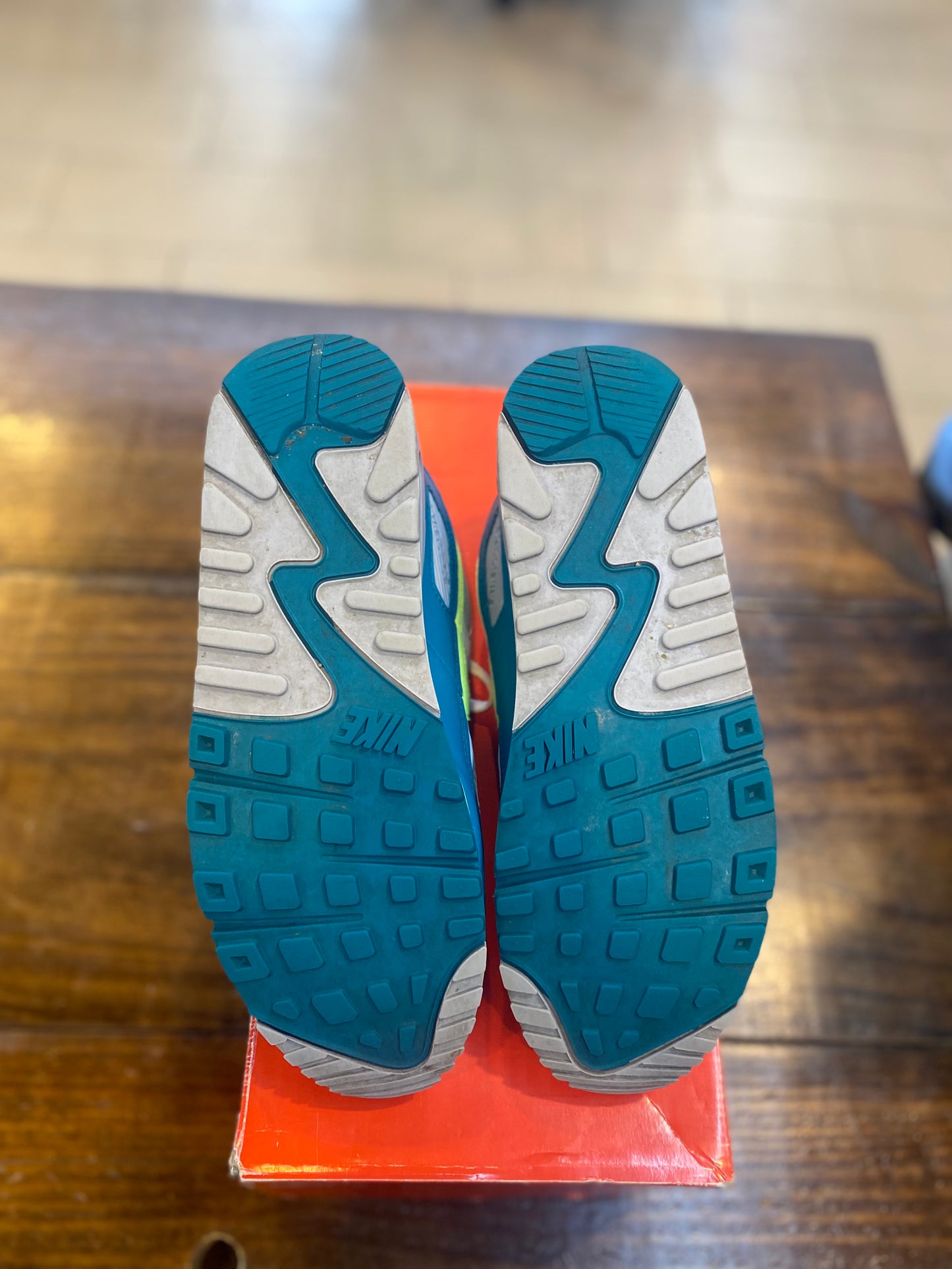 Air Max 90 Spruce Lime PRE OWNED