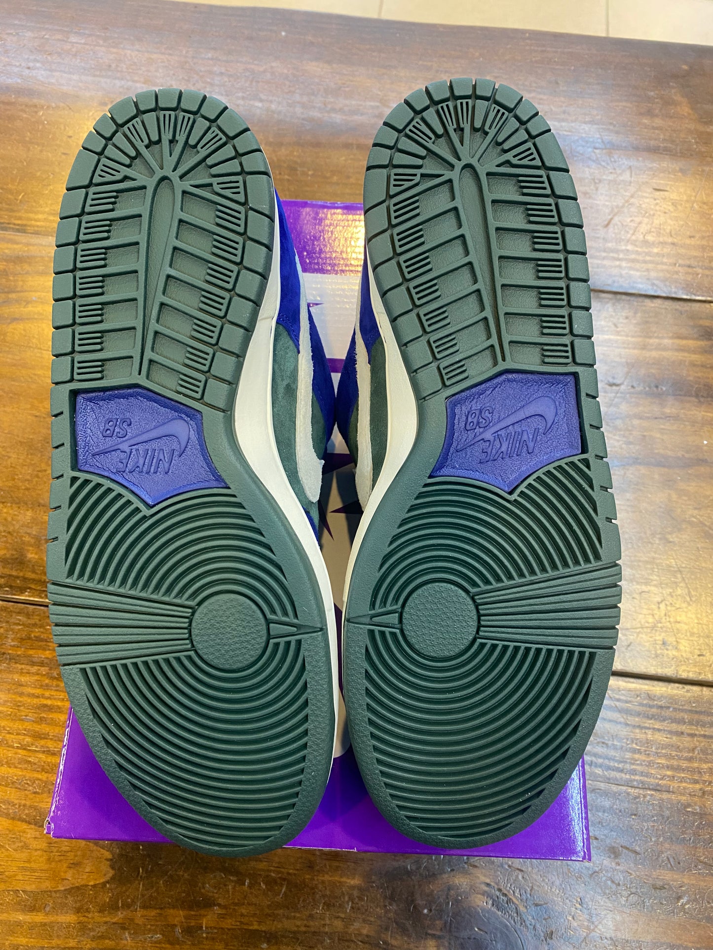 Dunk Low SB Deep Royal Vintage Green