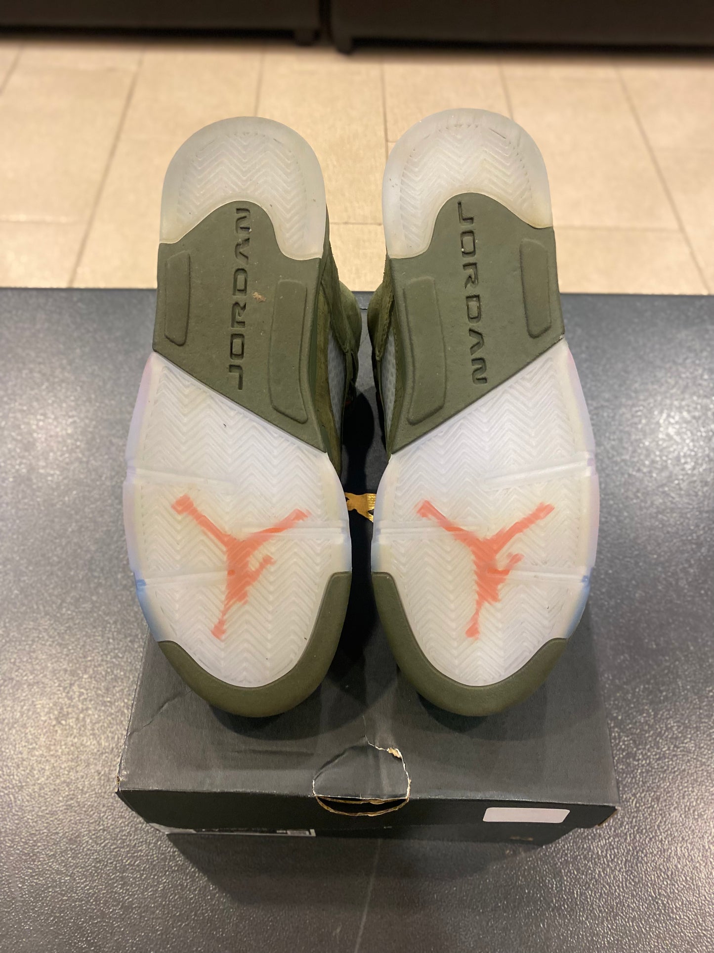 Air Jordan 5 Retro GS Olive PRE-OWNED