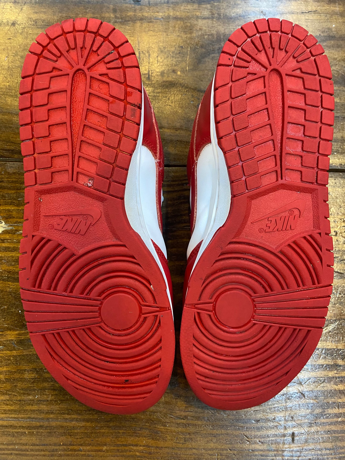 Dunk Low Gym Red PRE OWNED