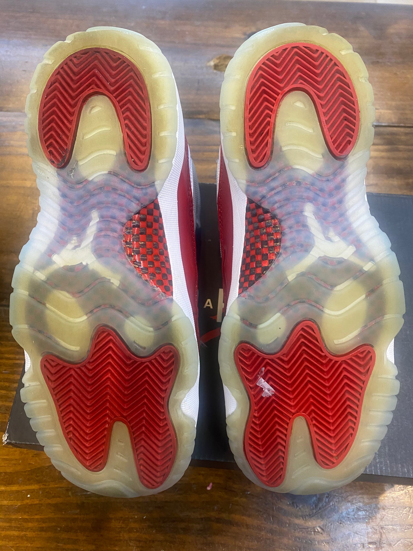 Jordan 11 Retro GS Cherry PRE OWNED