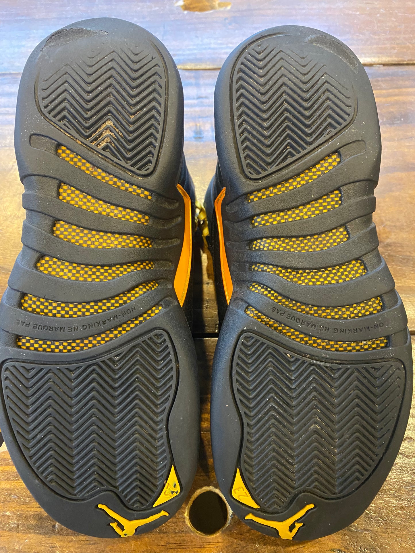 Jordan 12 Retro GS Black Taxi PRE OWNED