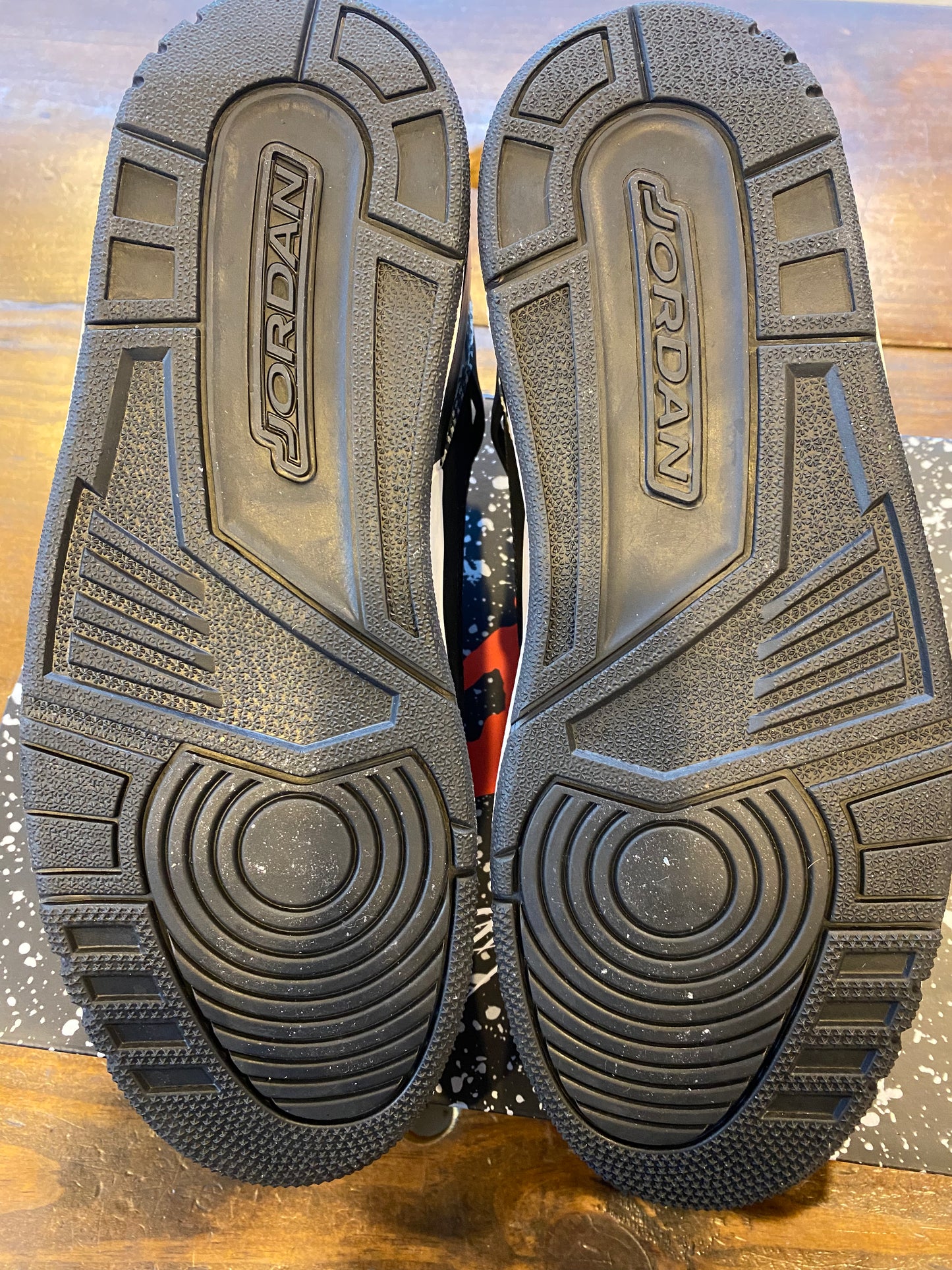 Jordan Spizike Low Halloween PRE OWNED