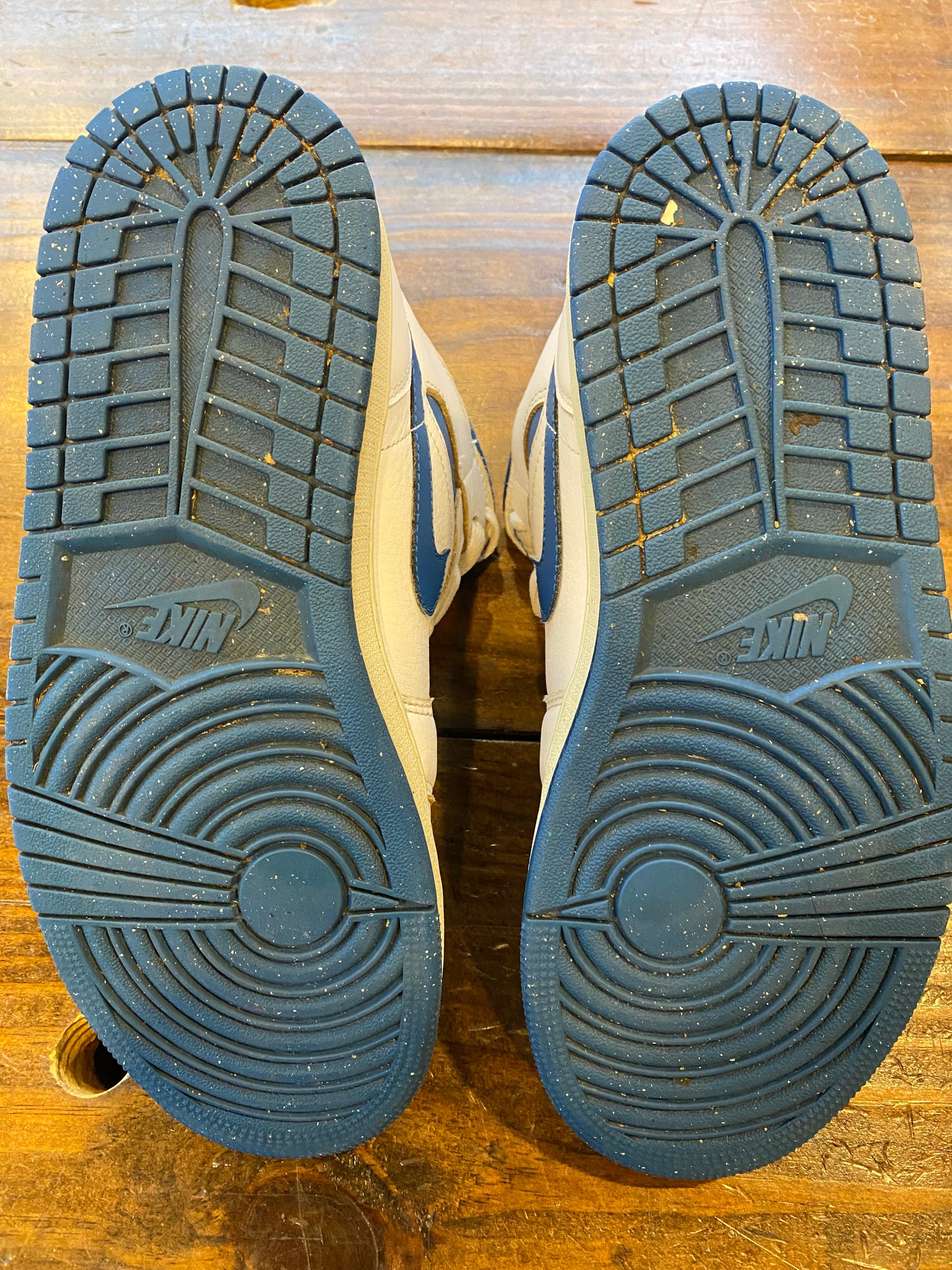 Jordan 1 Mid Industrial Blue PRE OWNED