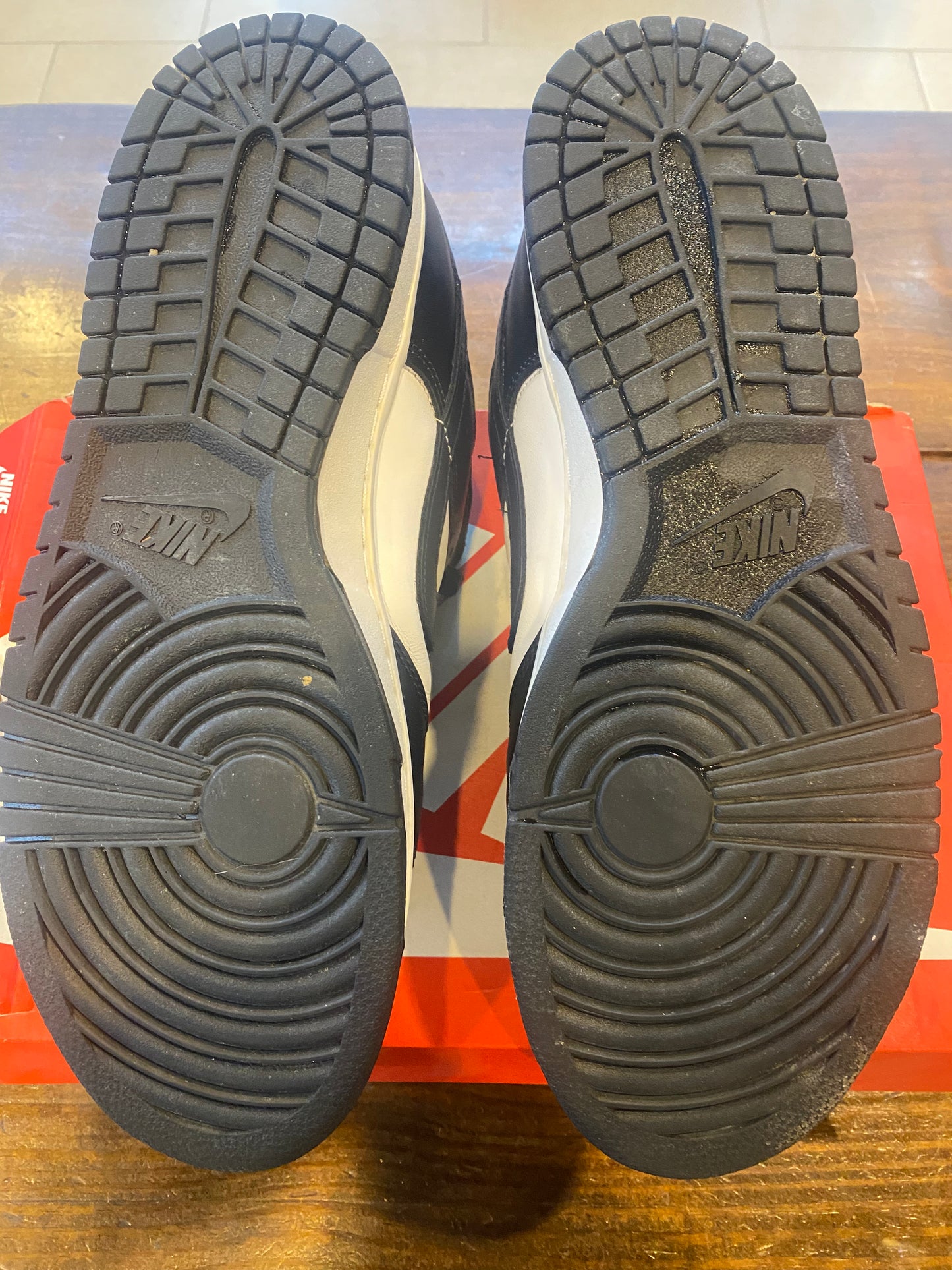 Dunk Low Black White PRE OWNED
