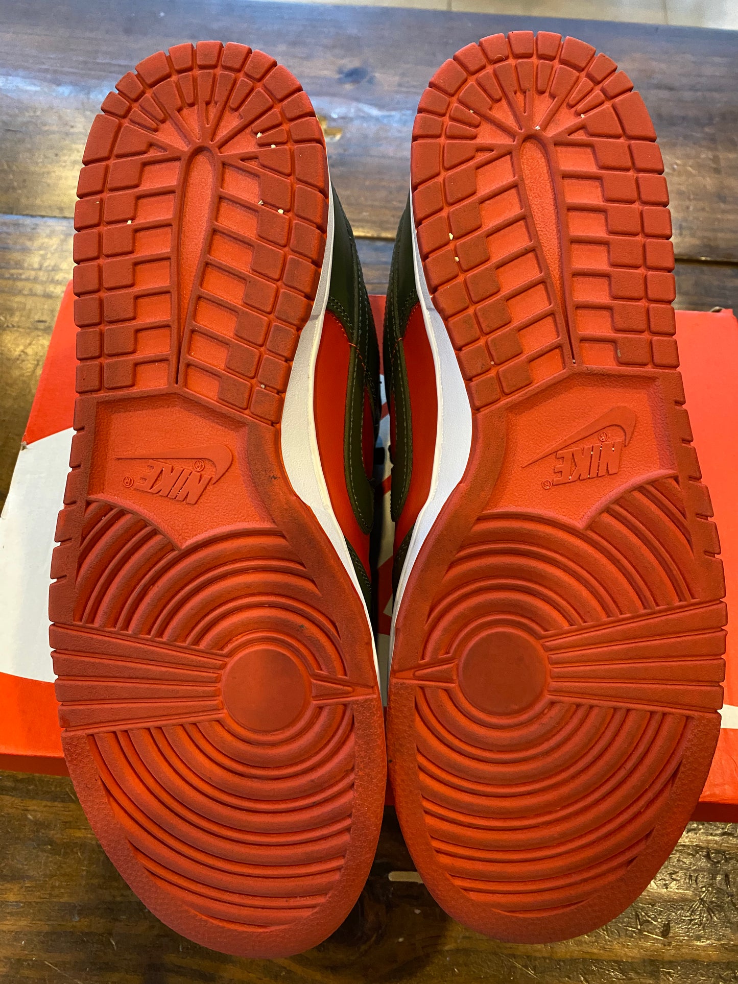 Dunk Low Cargo Khaki Mystic Red PRE OWNED