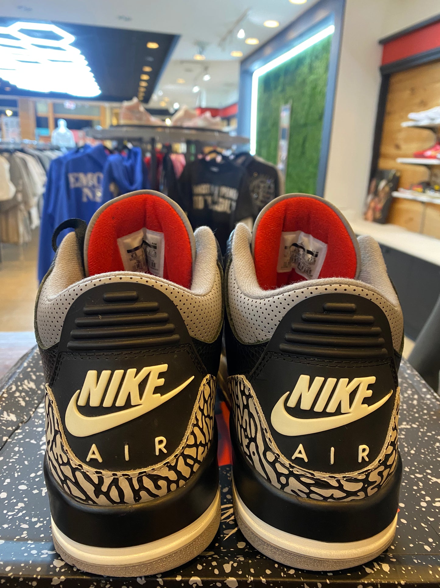 Jordan 3 Retro OG Black Cement 2018 PRE OWNED