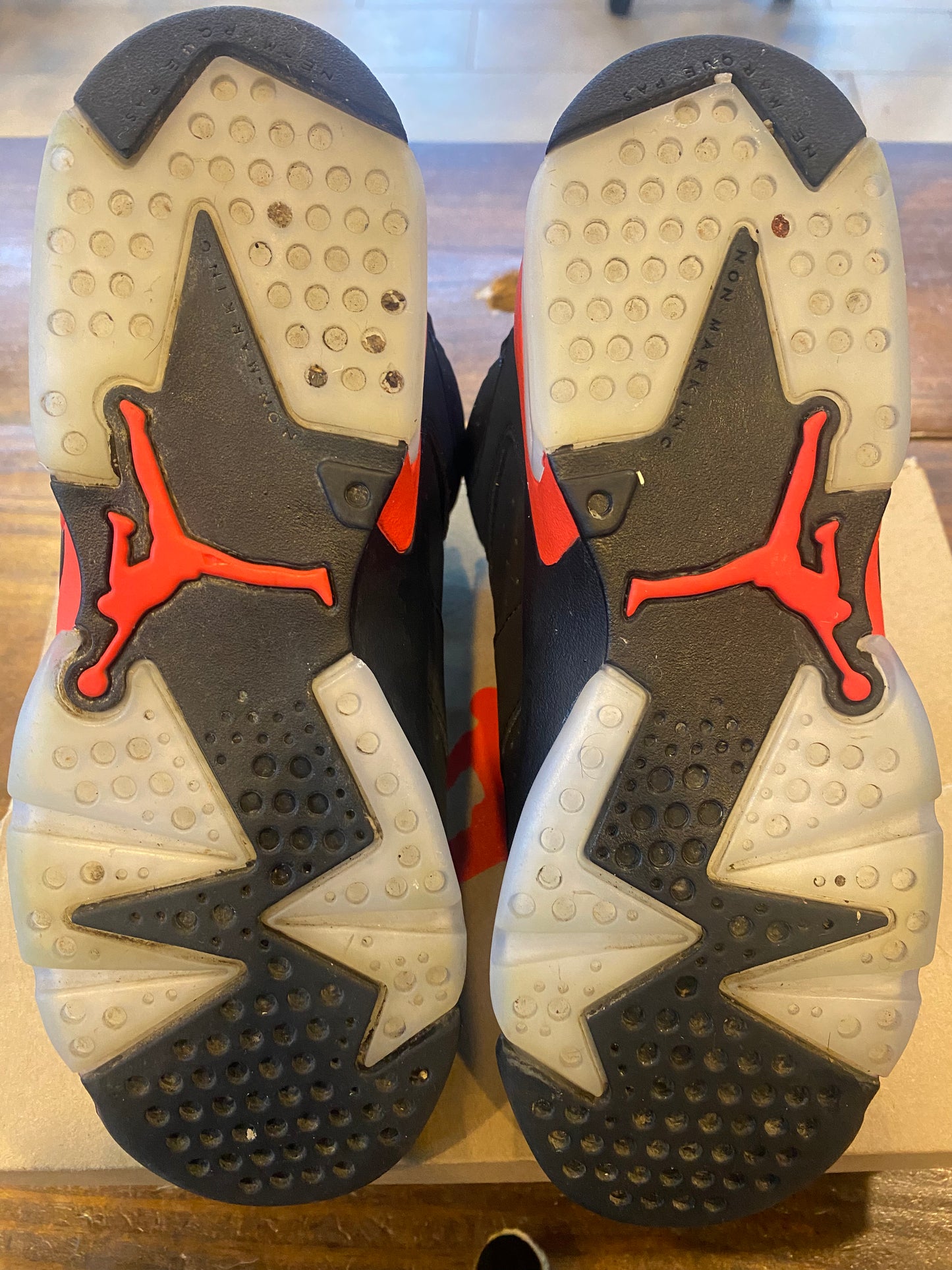 Jordan 6 Retro GS Reverse Infrared Salesman PRE OWNED