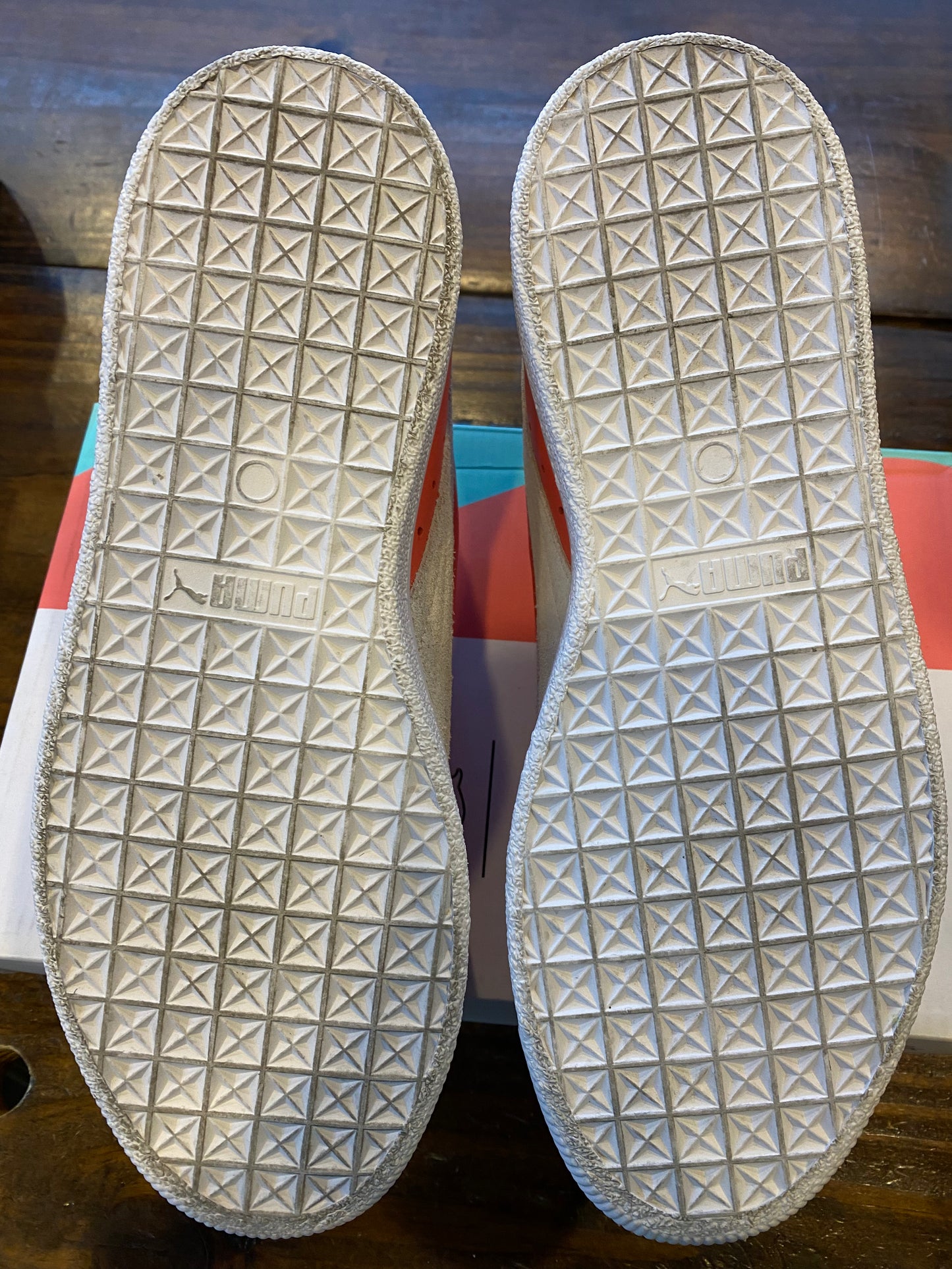 Pink Dolphin X Clyde Porcelain Rose PRE OWNED