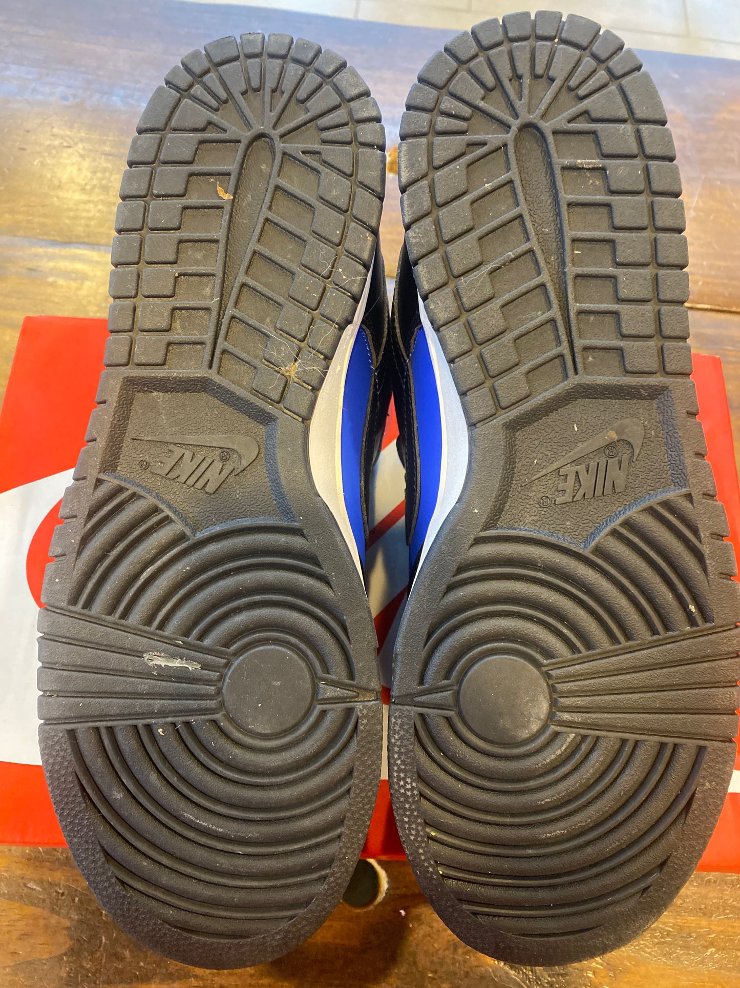 Dunk Low Hyper Royal 2025 PRE OWNED