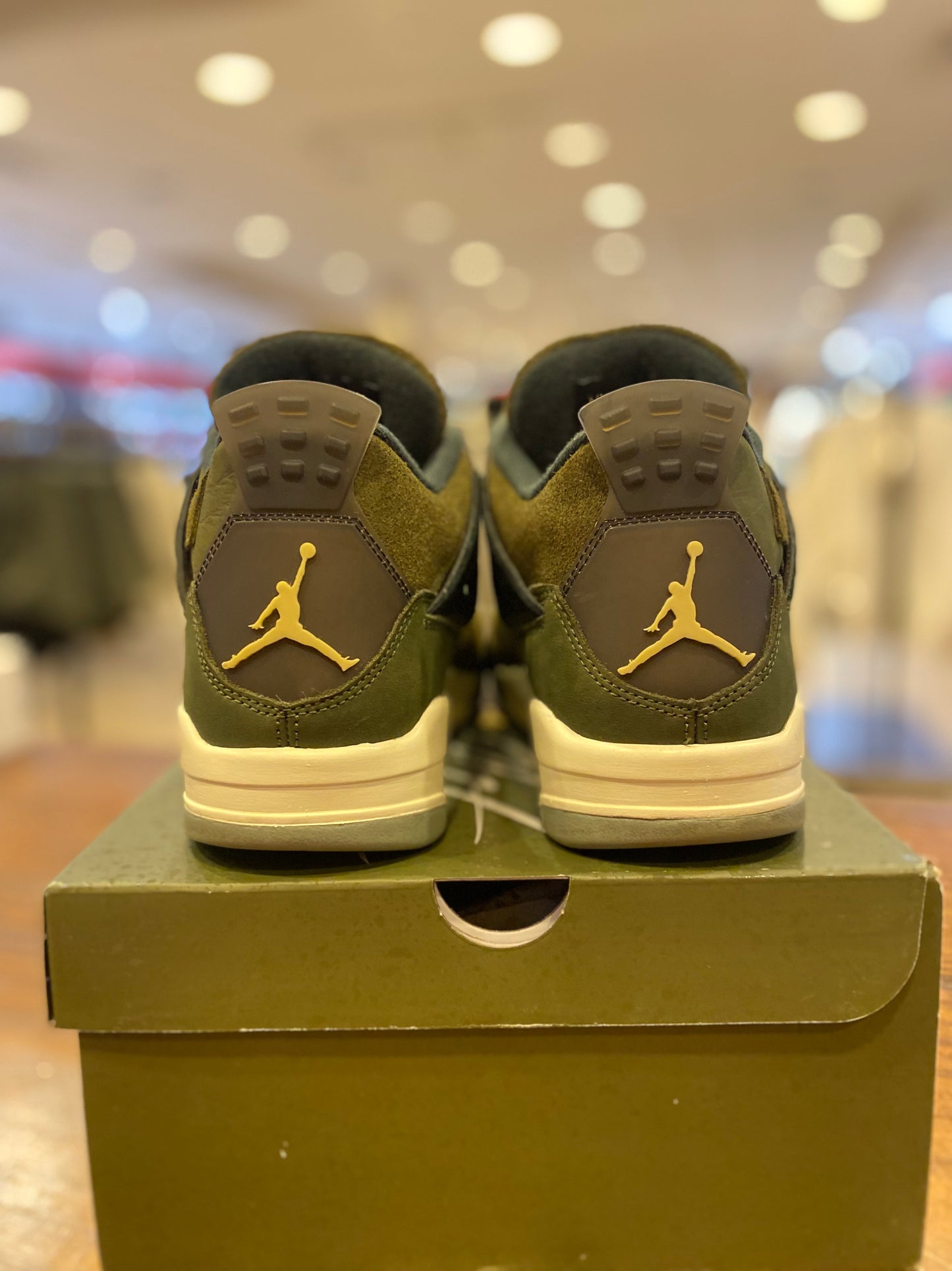 Air Jordan 4 Retro SE Craft - Olive