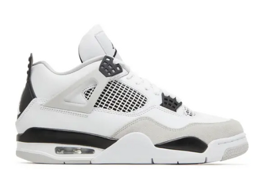 Jordan 4 Retro Military Black PRE OWNED