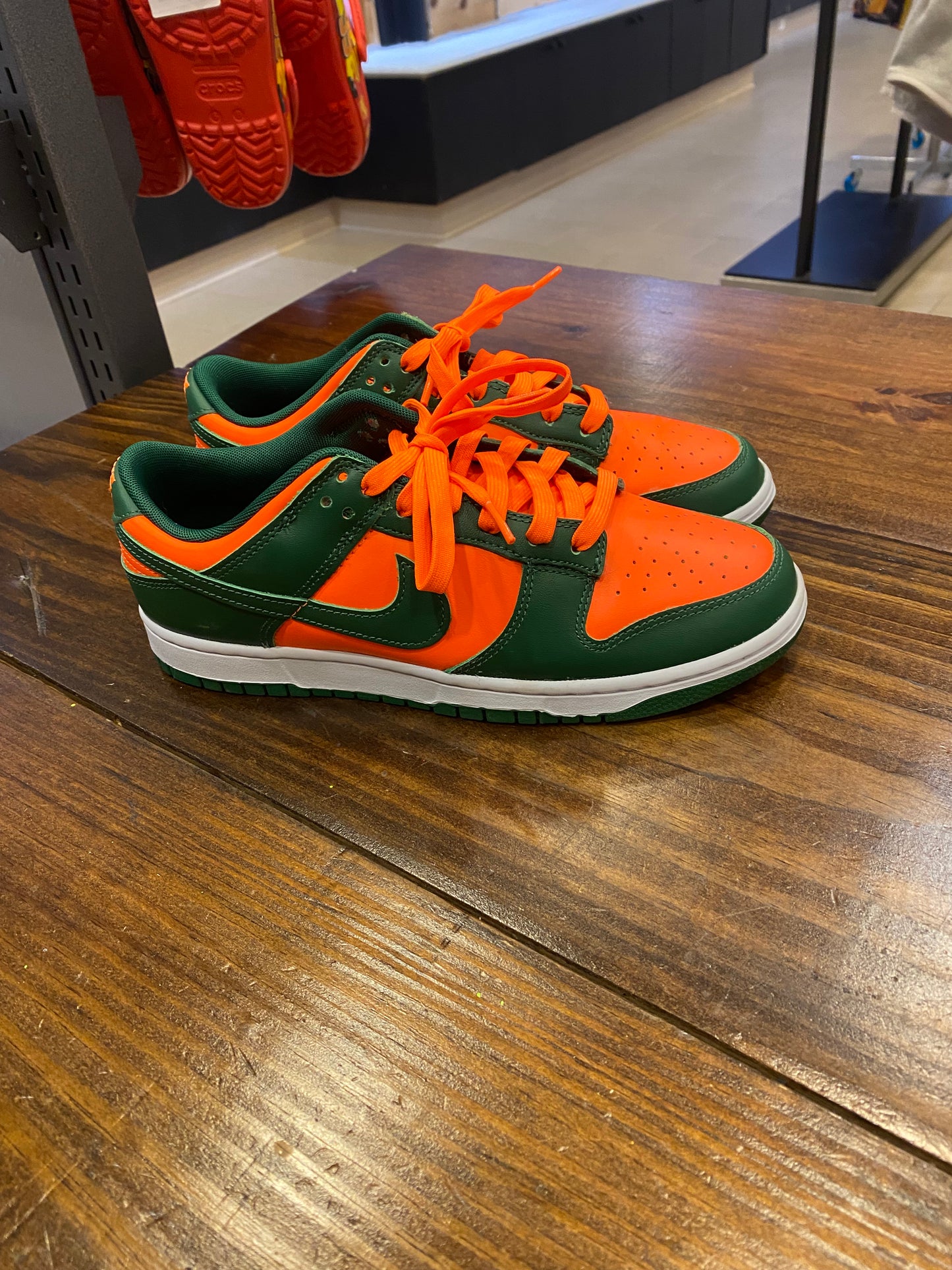 Dunk Low Miami Hurricanes PRE-OWNED