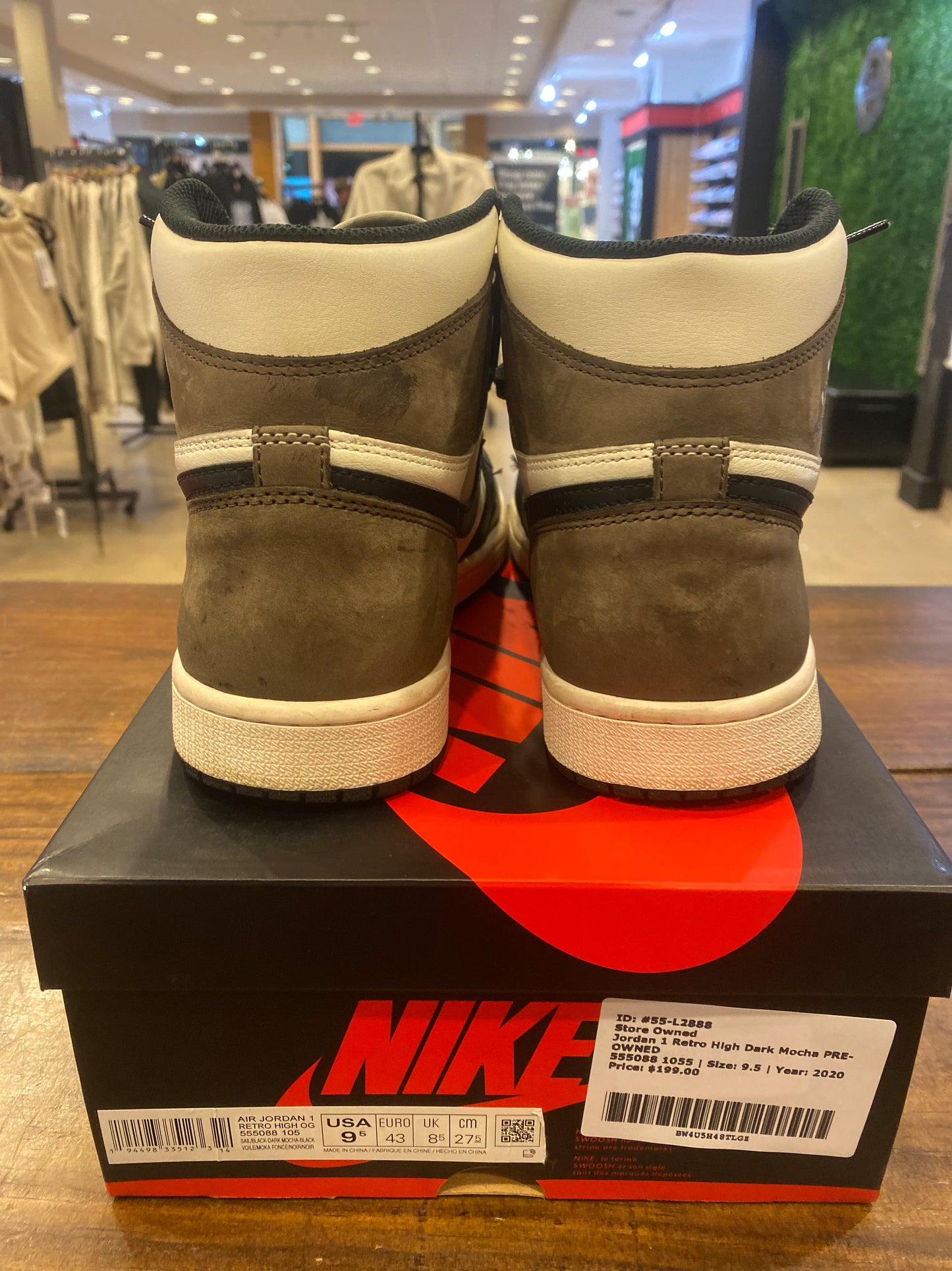 Jordan 1 Retro High Dark Mocha PRE-OWNED