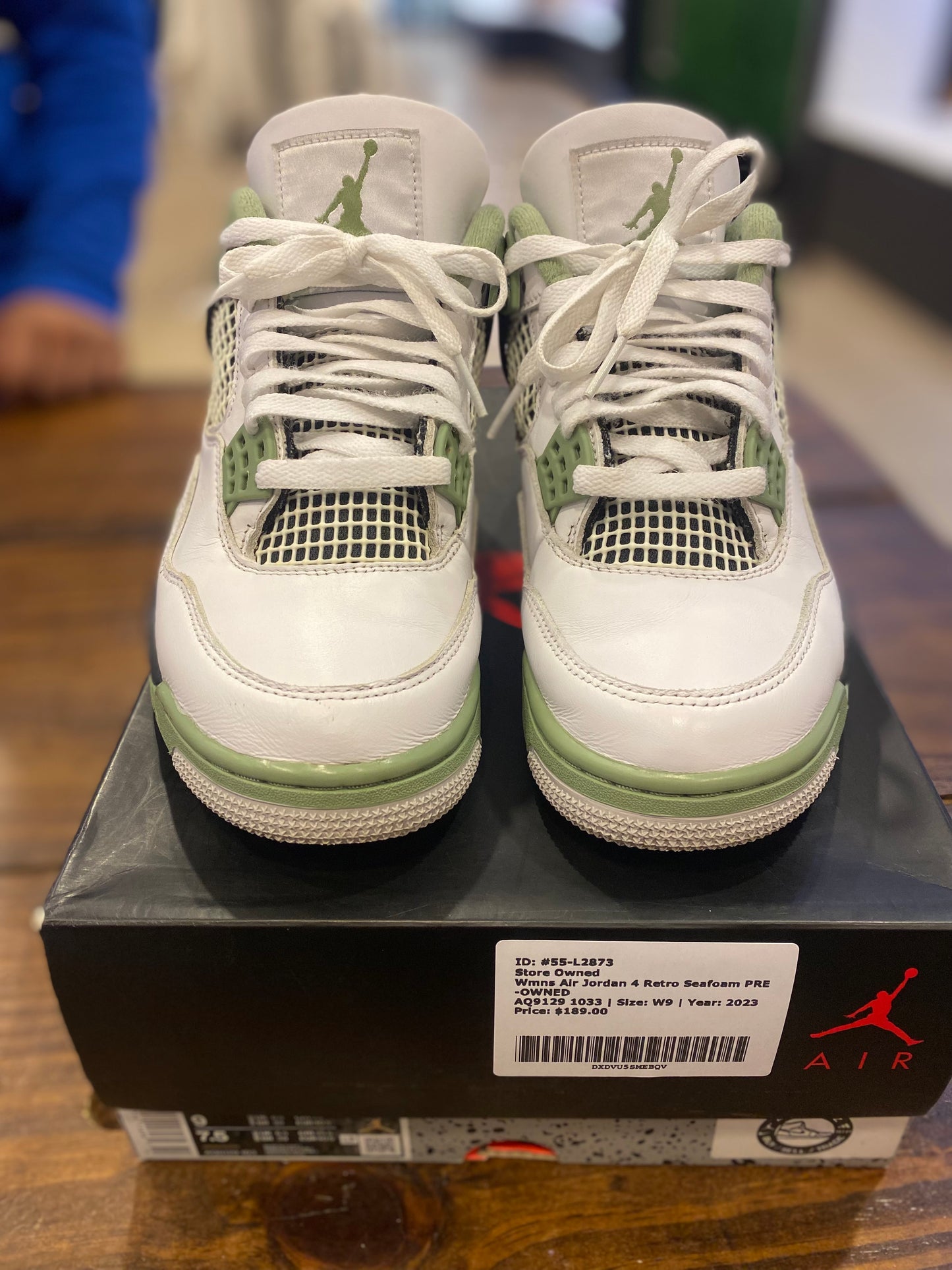 Wmns Air Jordan 4 Retro Seafoam PRE-OWNED