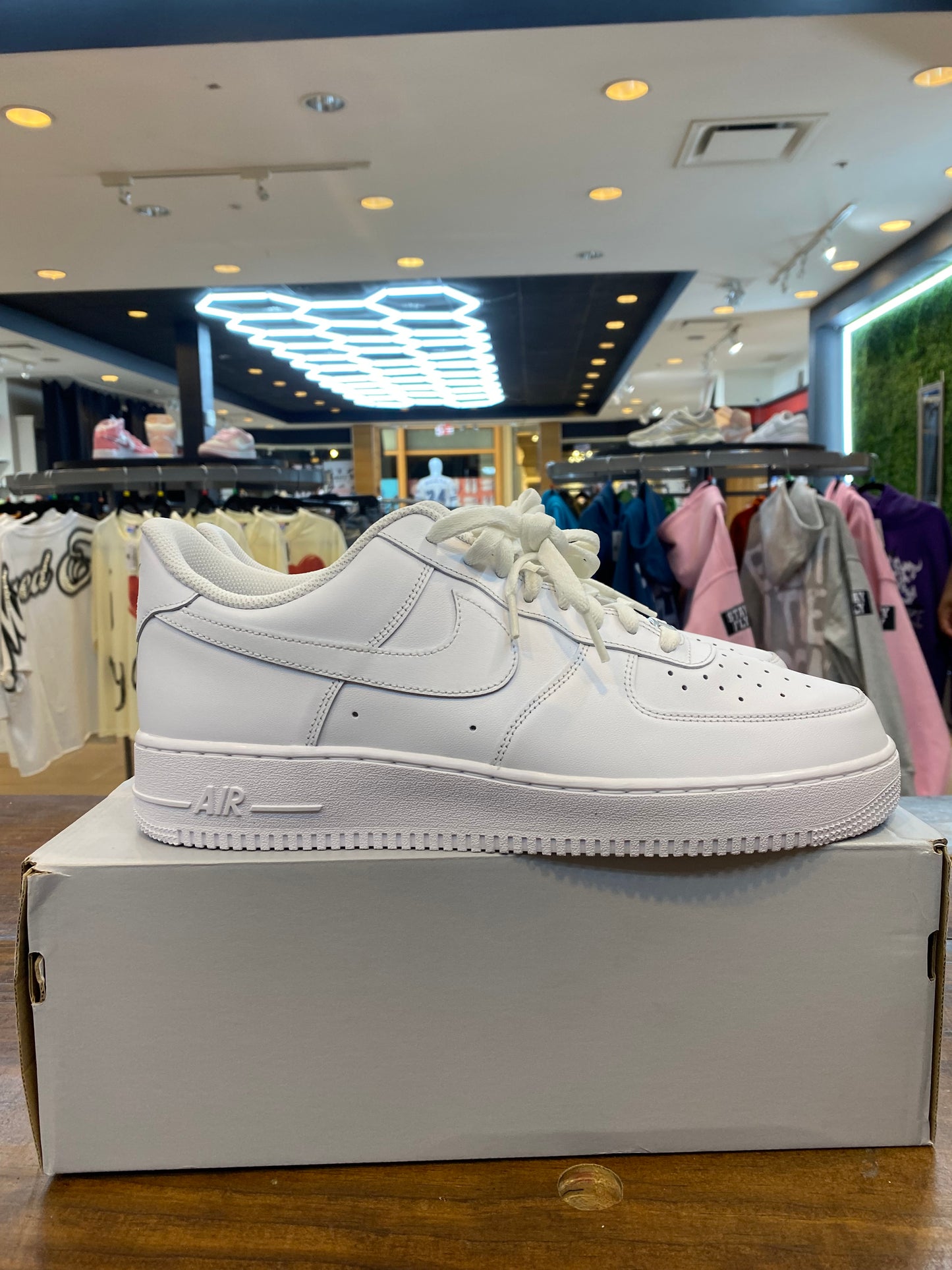 Air Force 1 07 Triple White PRE OWNED