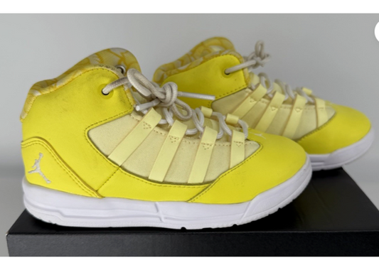 JORDAN MAX AURA TD PRE OWNED