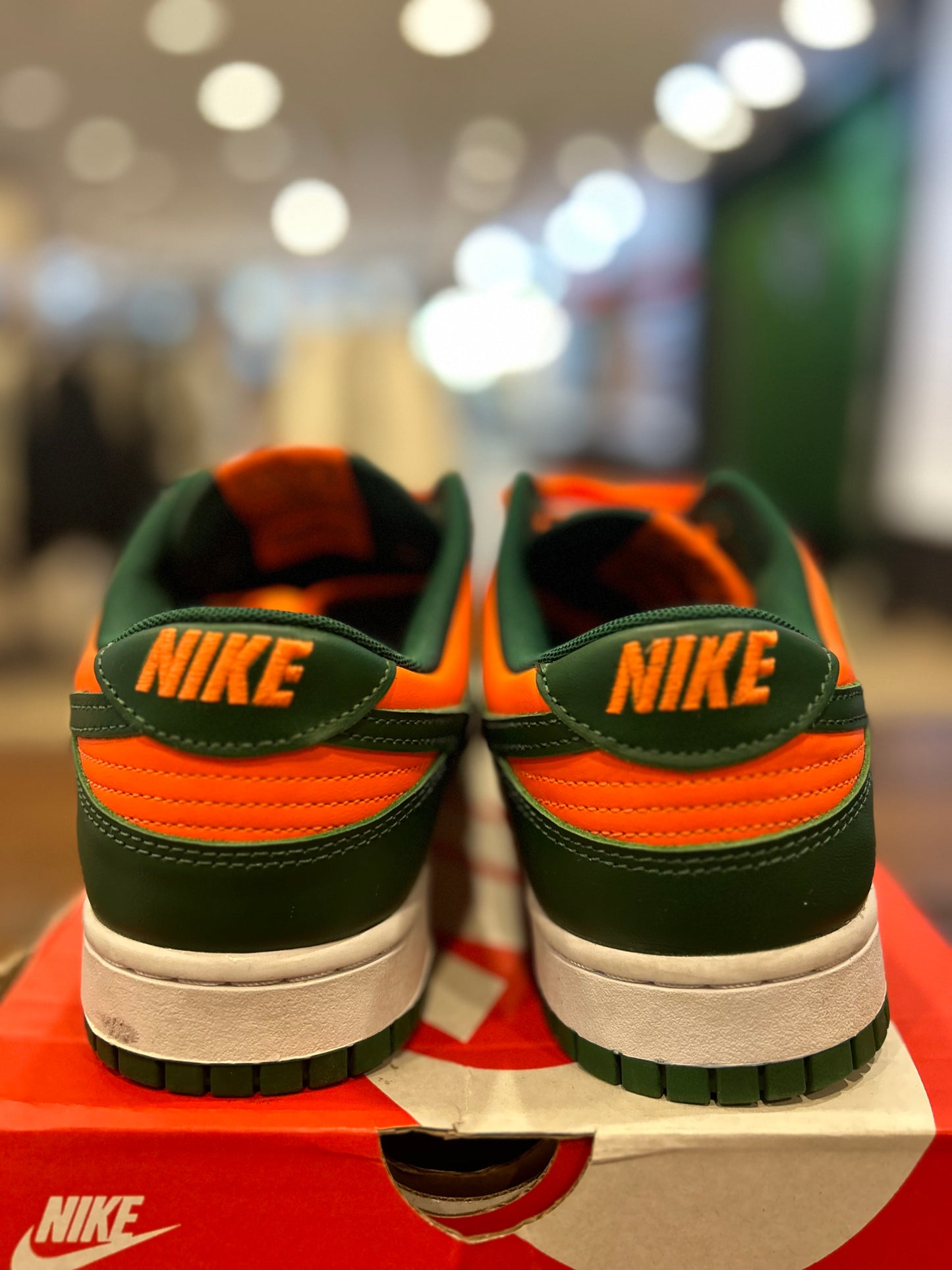 Dunk Low Miami Hurricanes PRE-OWNED