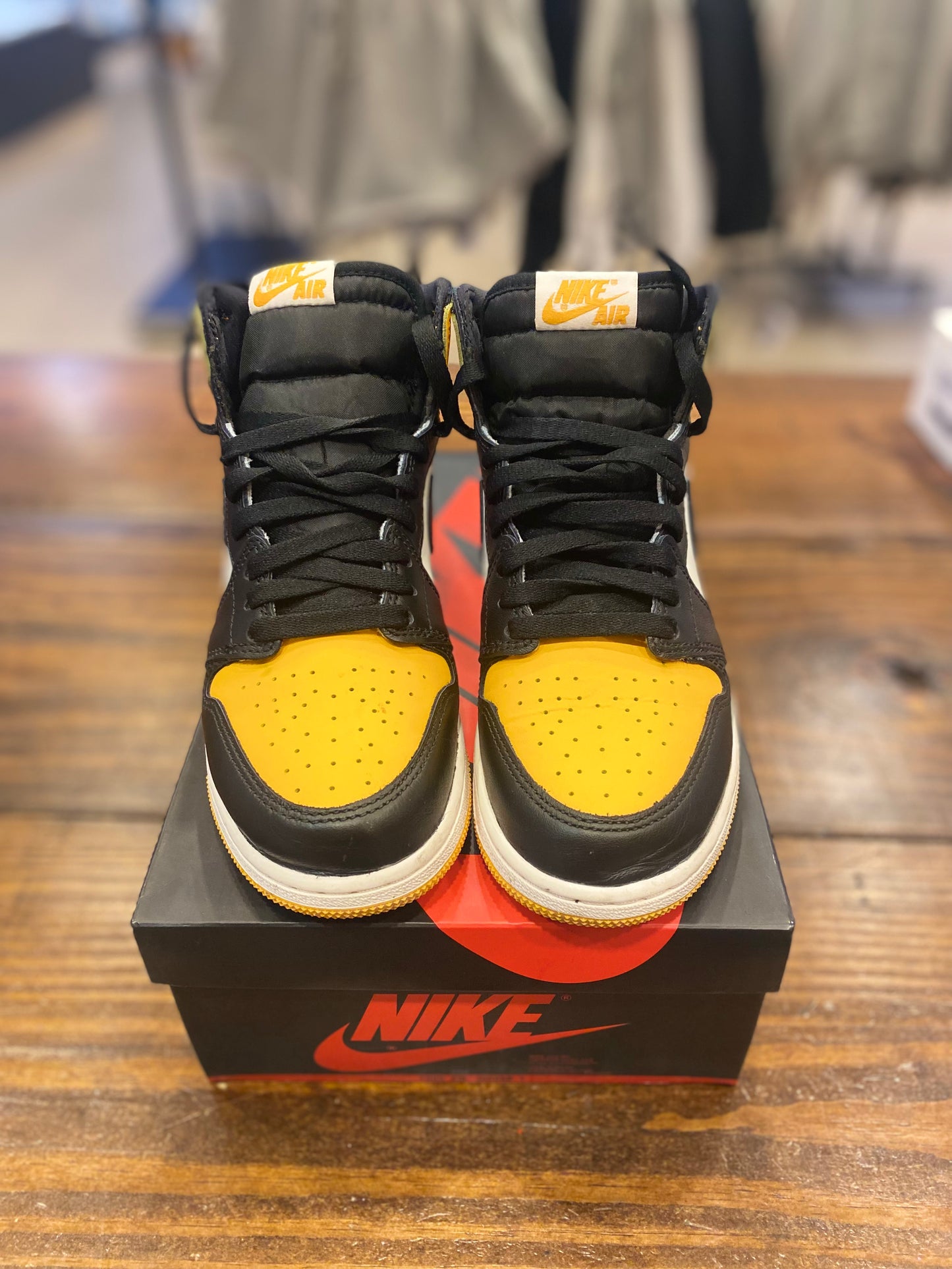 Jordan 1 Retro High OG GS Yellow Toe PRE-OWNED