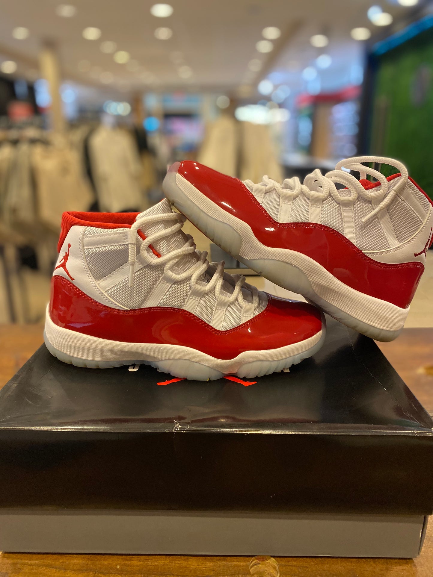 Air Jordan 11 Retro Cherry PRE-OWNED