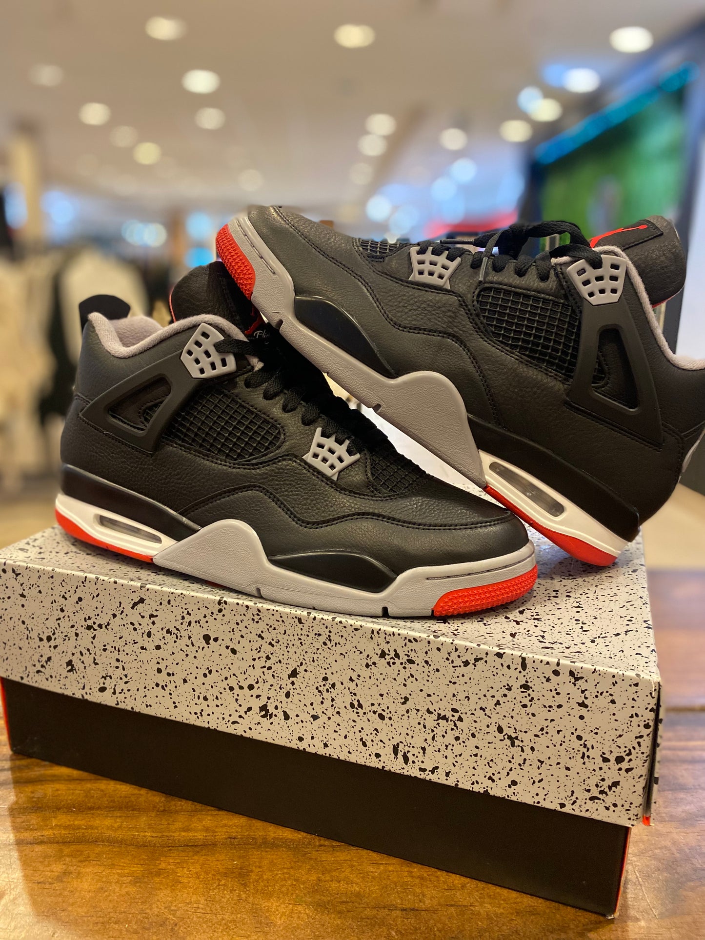 Air Jordan 4 Retro Bred Reimagined PRE-OWNED