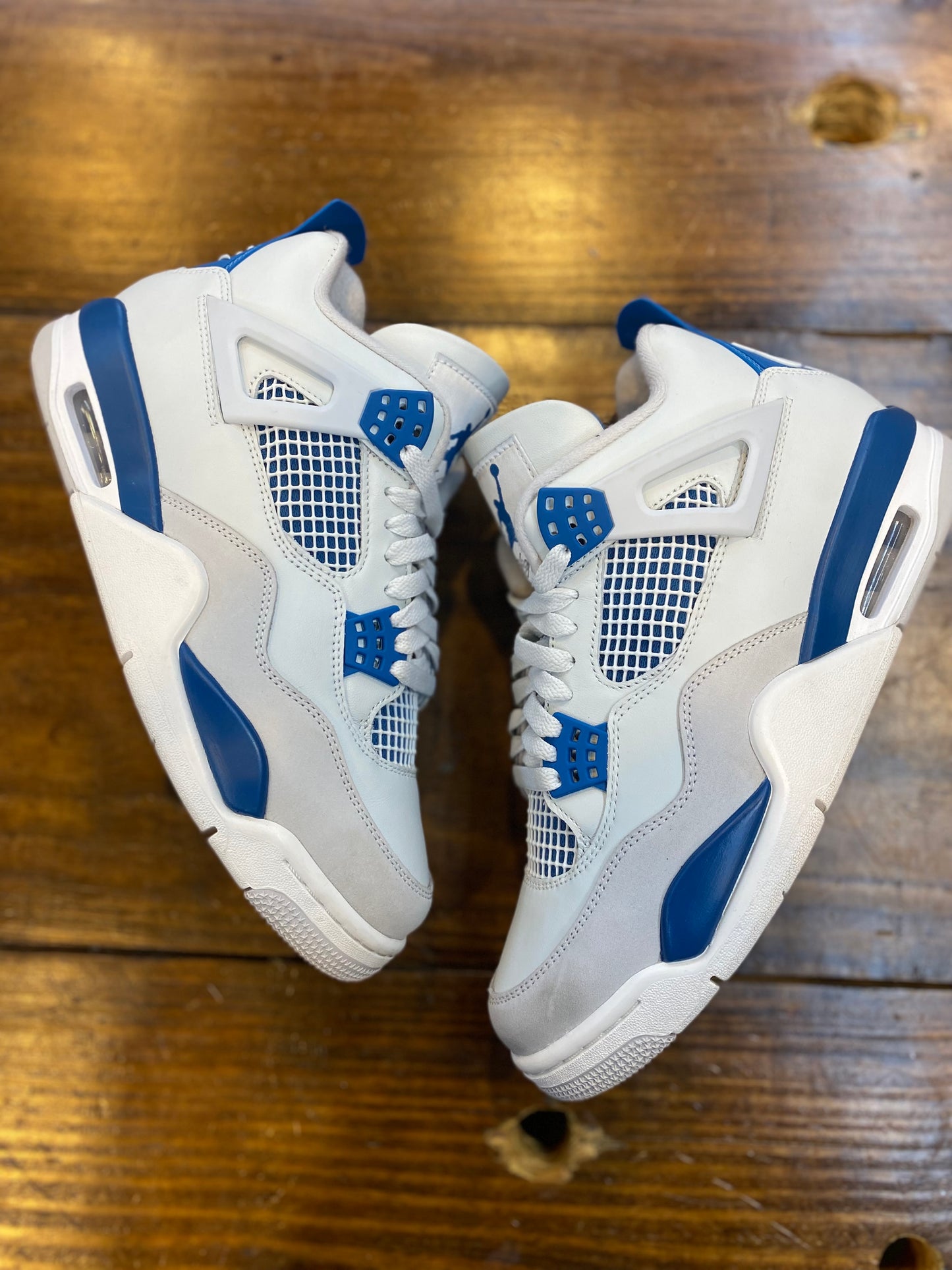 Jordan 4 Retro Military Blue PRE-OWNED