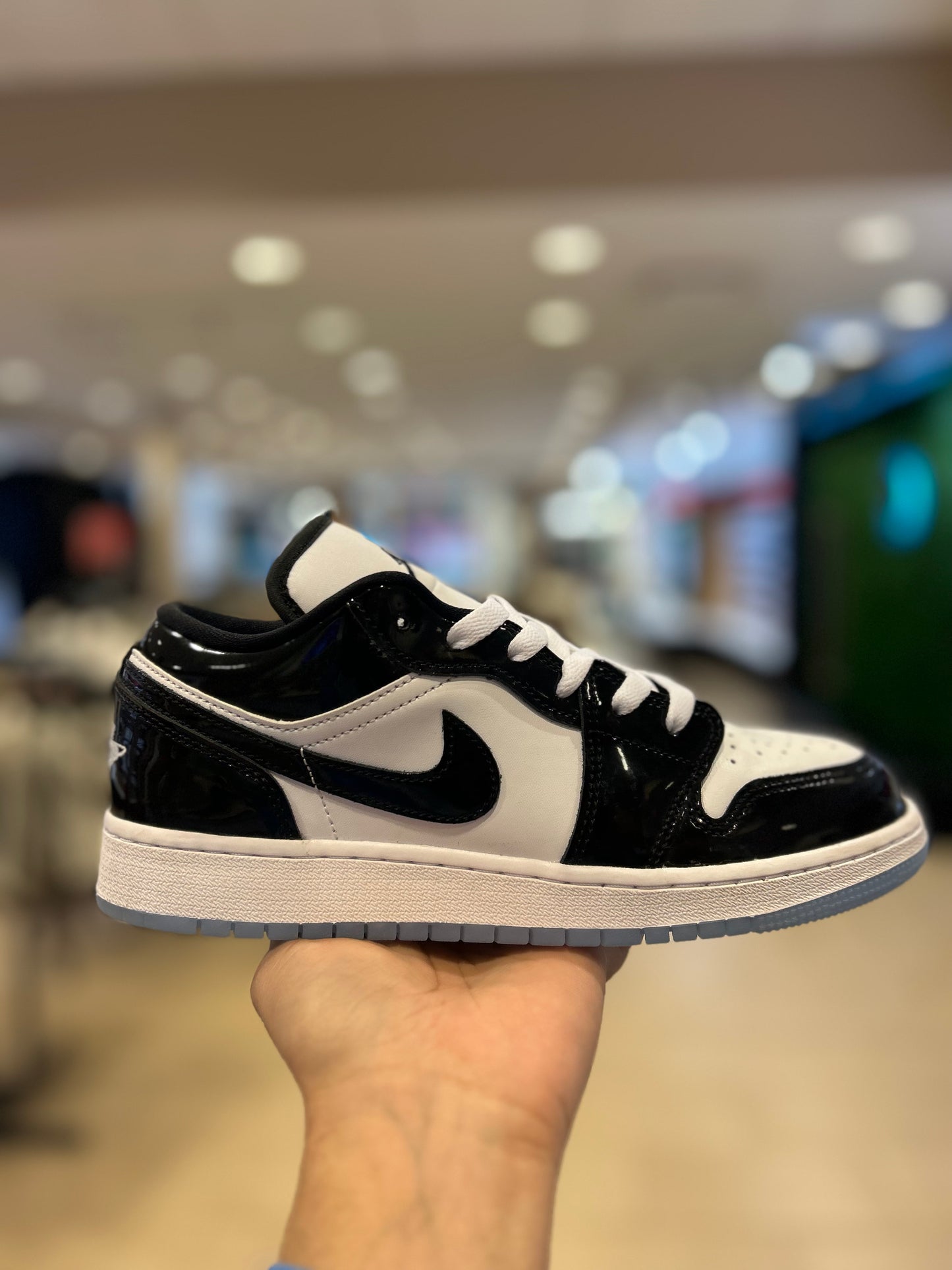 Air Jordan 1 Low SE GS Concord PRE-OWNED