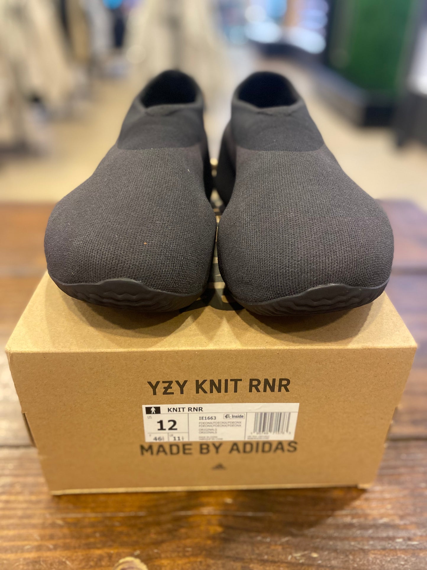 Yeezy Knit Runner Fade Onyx PRE-OWNED