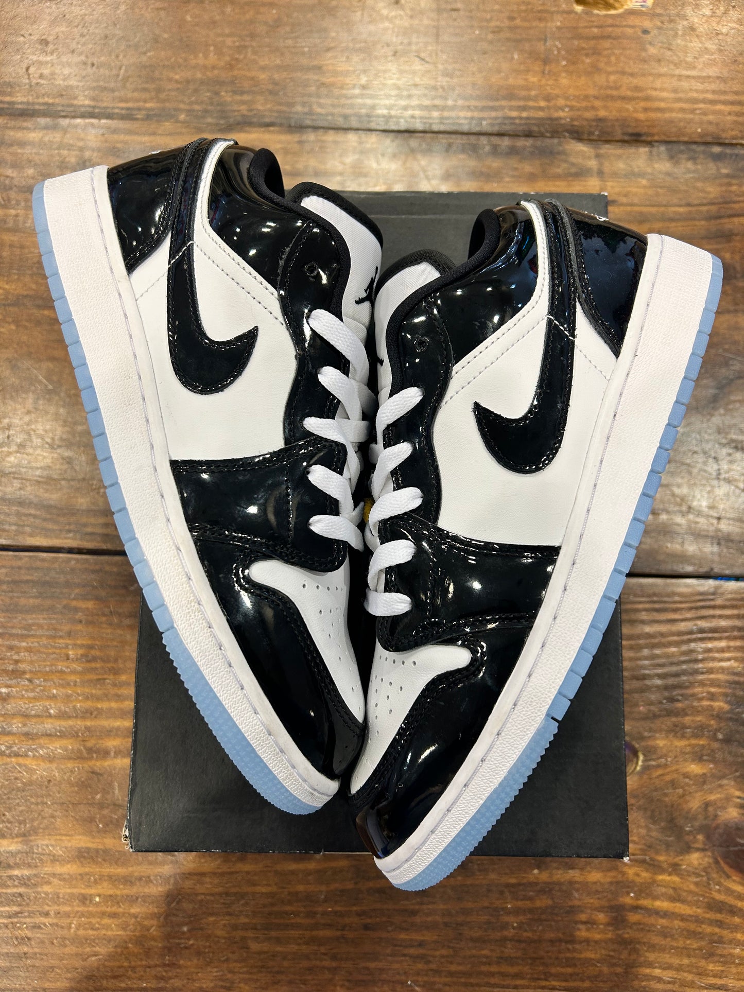 Air Jordan 1 Low SE GS Concord PRE-OWNED