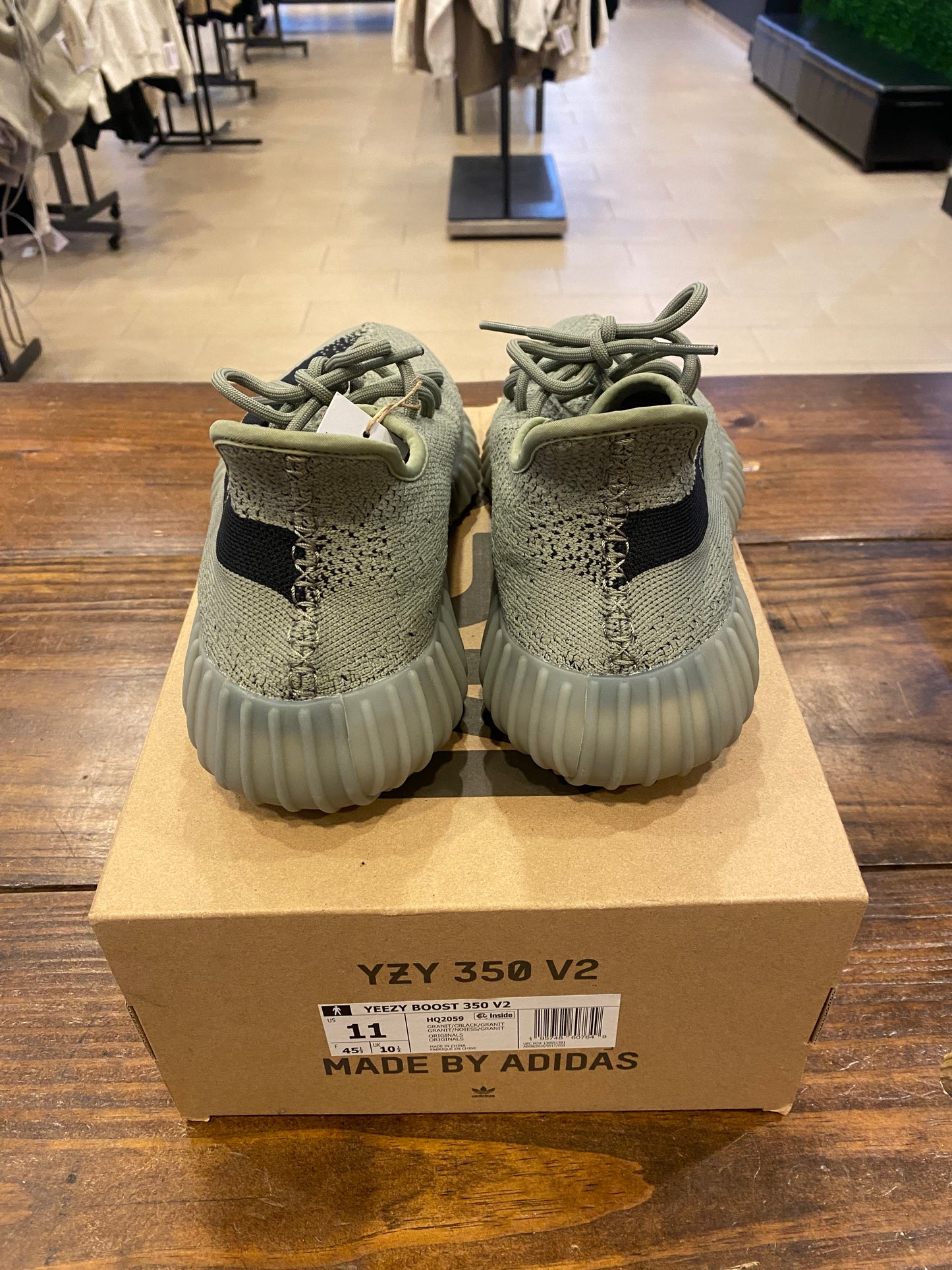 Yeezy Boost 350 V 2 Granite PRE-OWNED