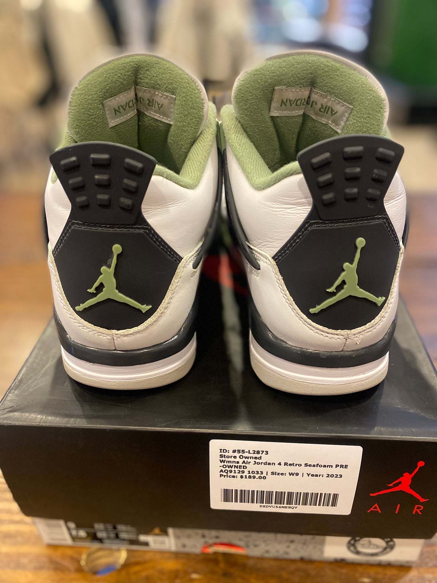 Wmns Air Jordan 4 Retro Seafoam PRE-OWNED