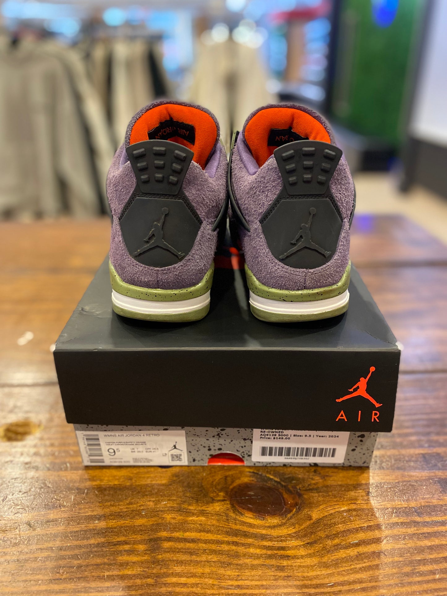 Wmns Jordan 4 Retro Canyon Purple PRE-OWNED