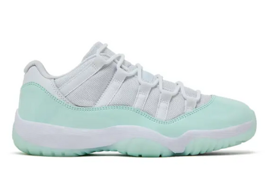 Wmns Jordan 11 Retro Low Igloo PRE OWNED
