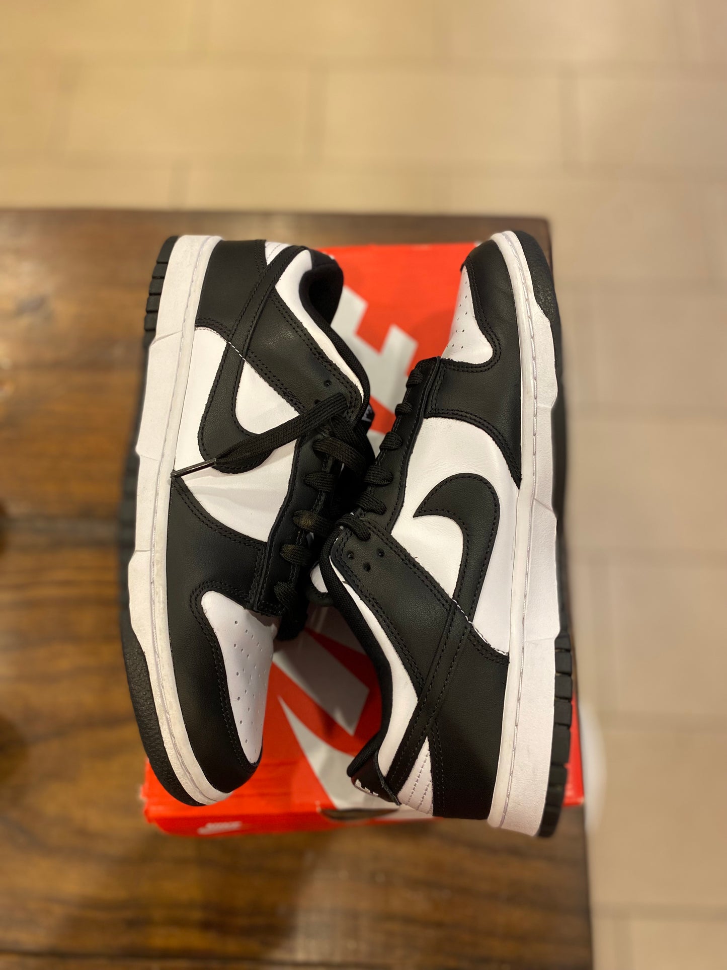 Dunk Low Black White PRE-OWNED