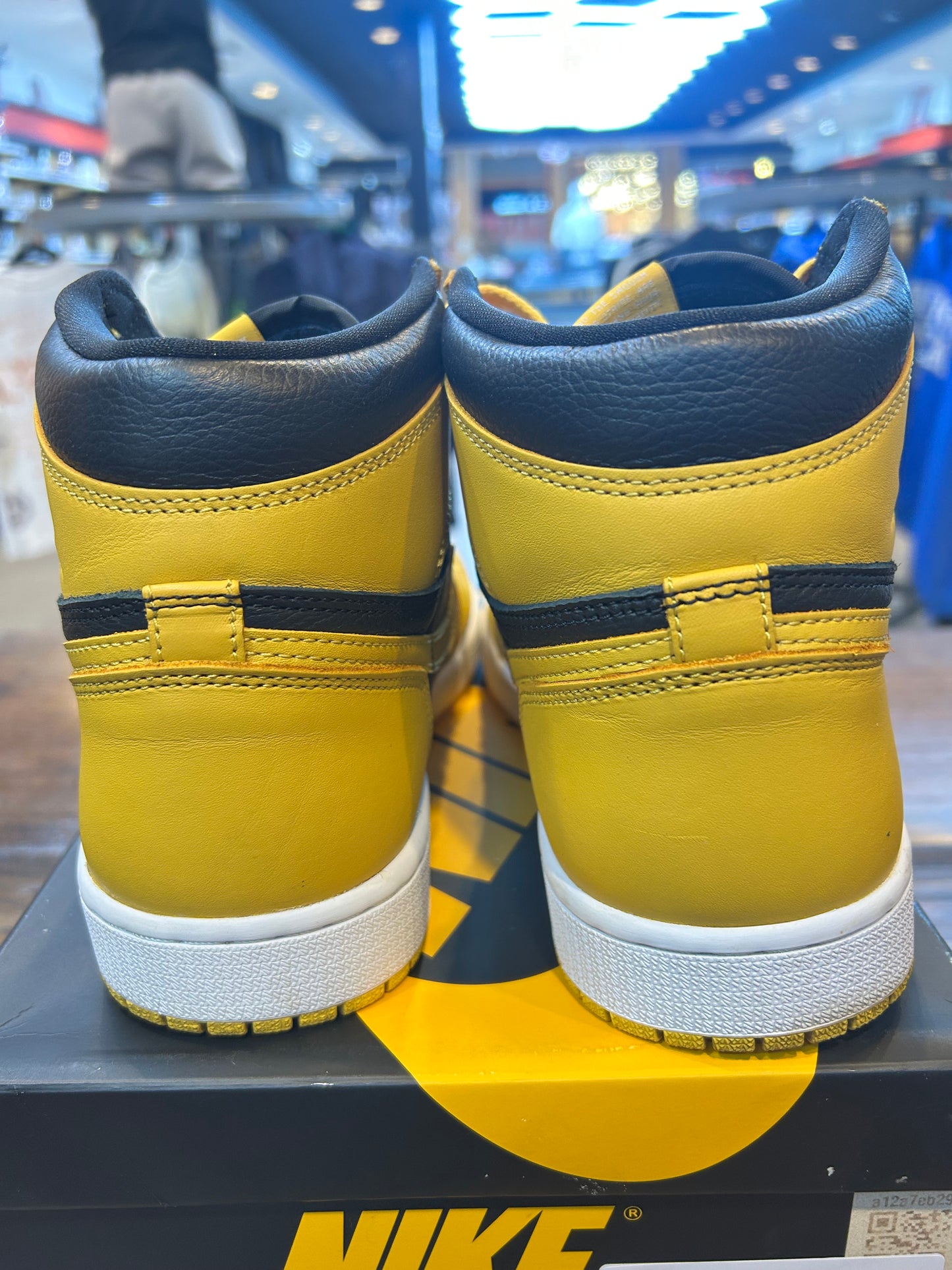 Jordan 1 Retro High OG Pollen PRE OWNED