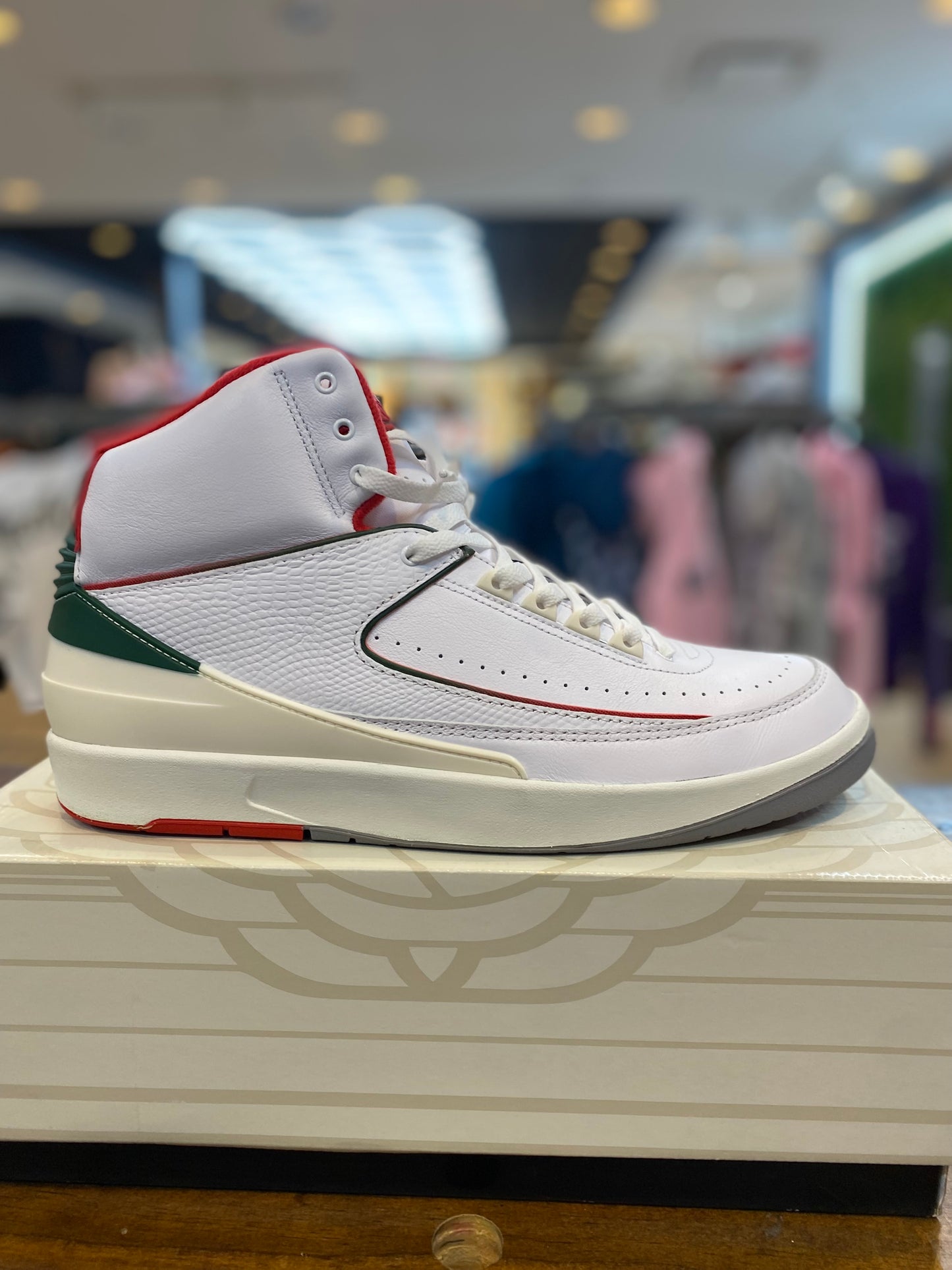 Jordan 2 Retro Origins PRE-OWNED