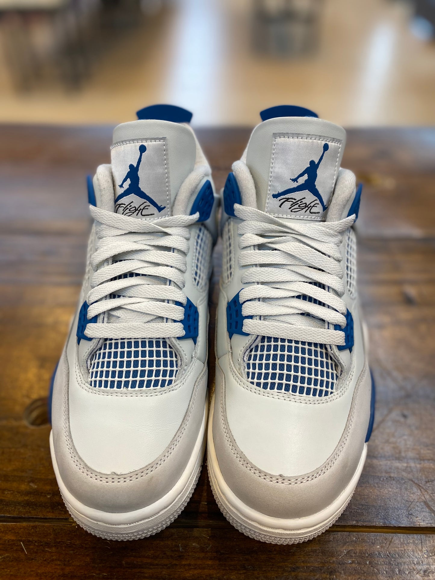 Jordan 4 Retro Military Blue PRE-OWNED
