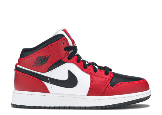 Air Jordan 1 Mid GS Chicago Black Toe