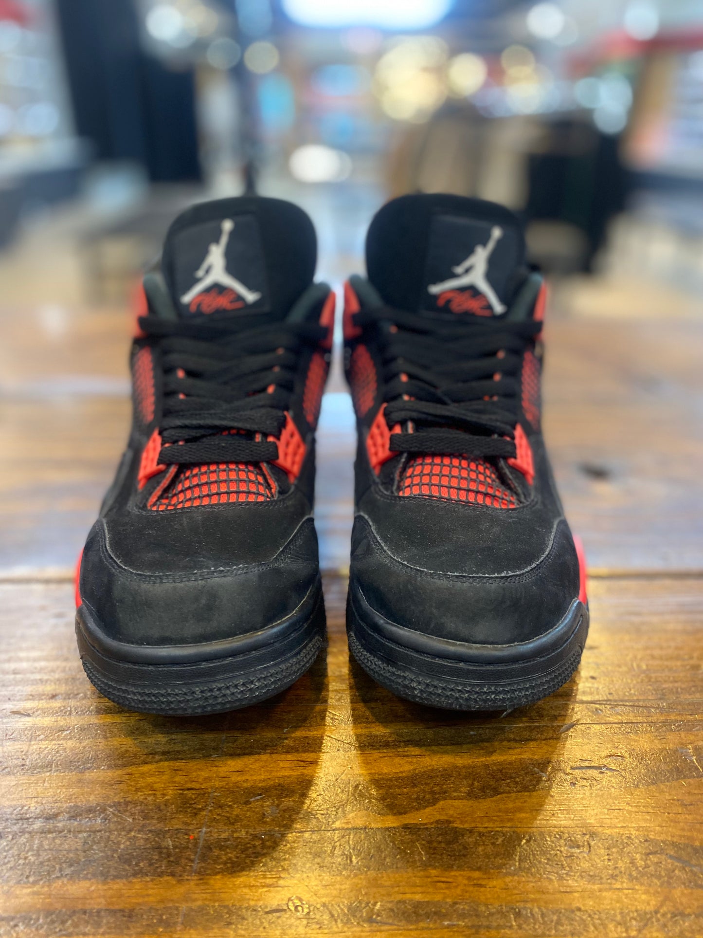 Air Jordan 4 Retro Red Thunder PRE OWNED