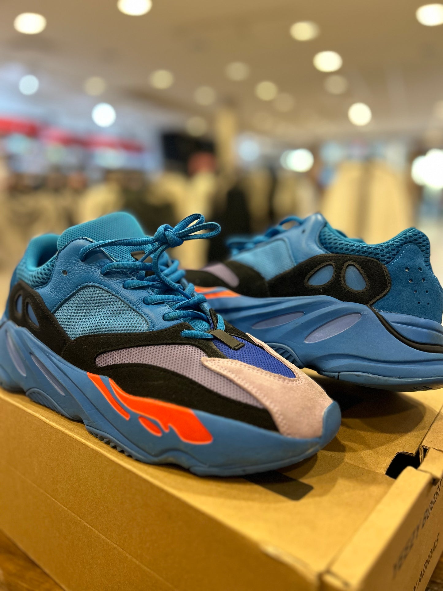 Yeezy Boost 700 Hi Res Blue PRE-OWNED