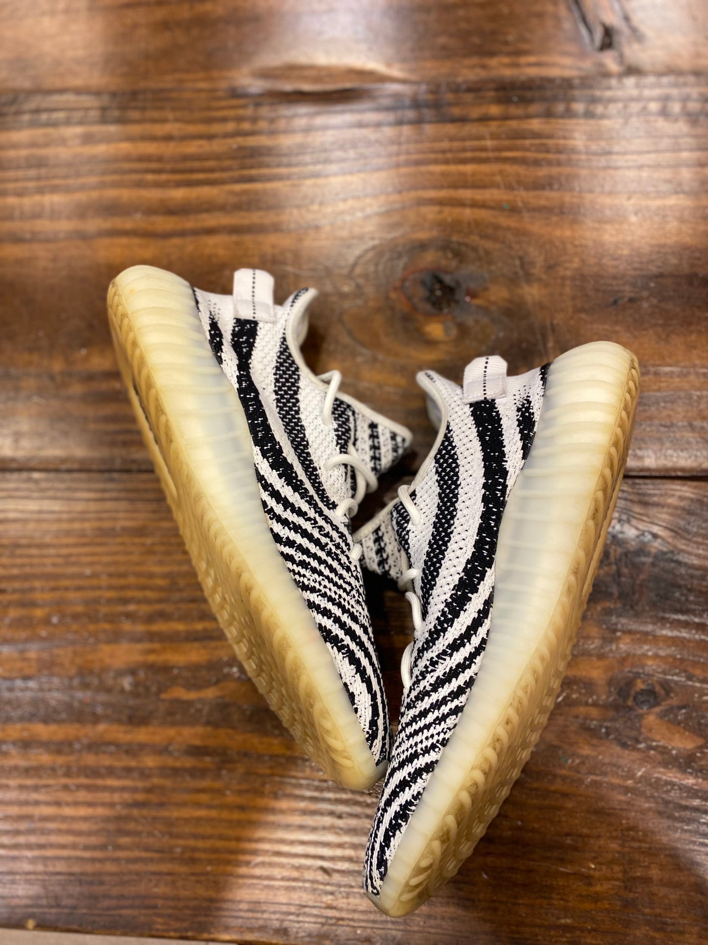 Yeezy Boost 350 V 2 Zebra PRE-OWNED