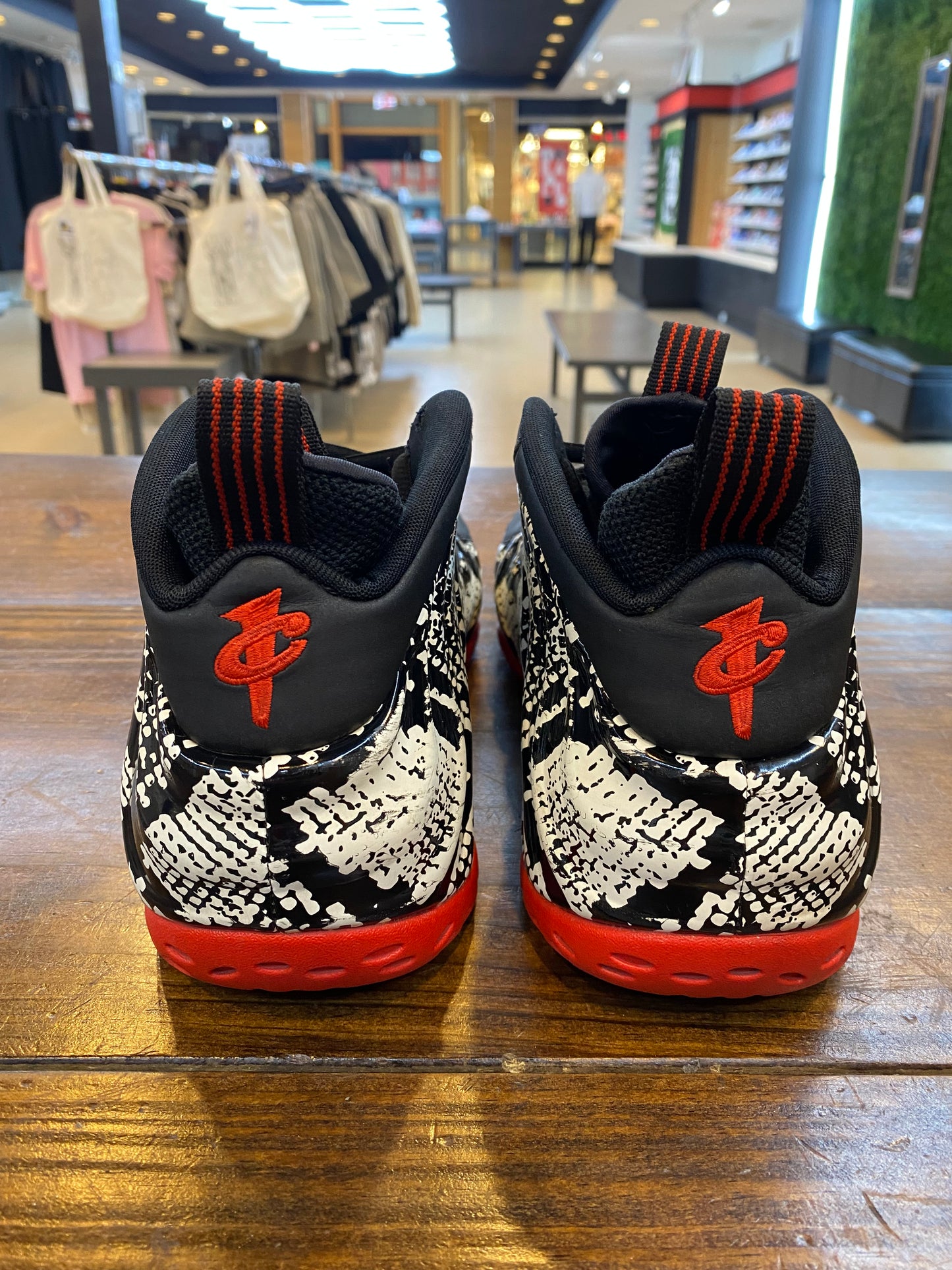 Air Foamposite One Albino Snakeskin PRE-OWNED