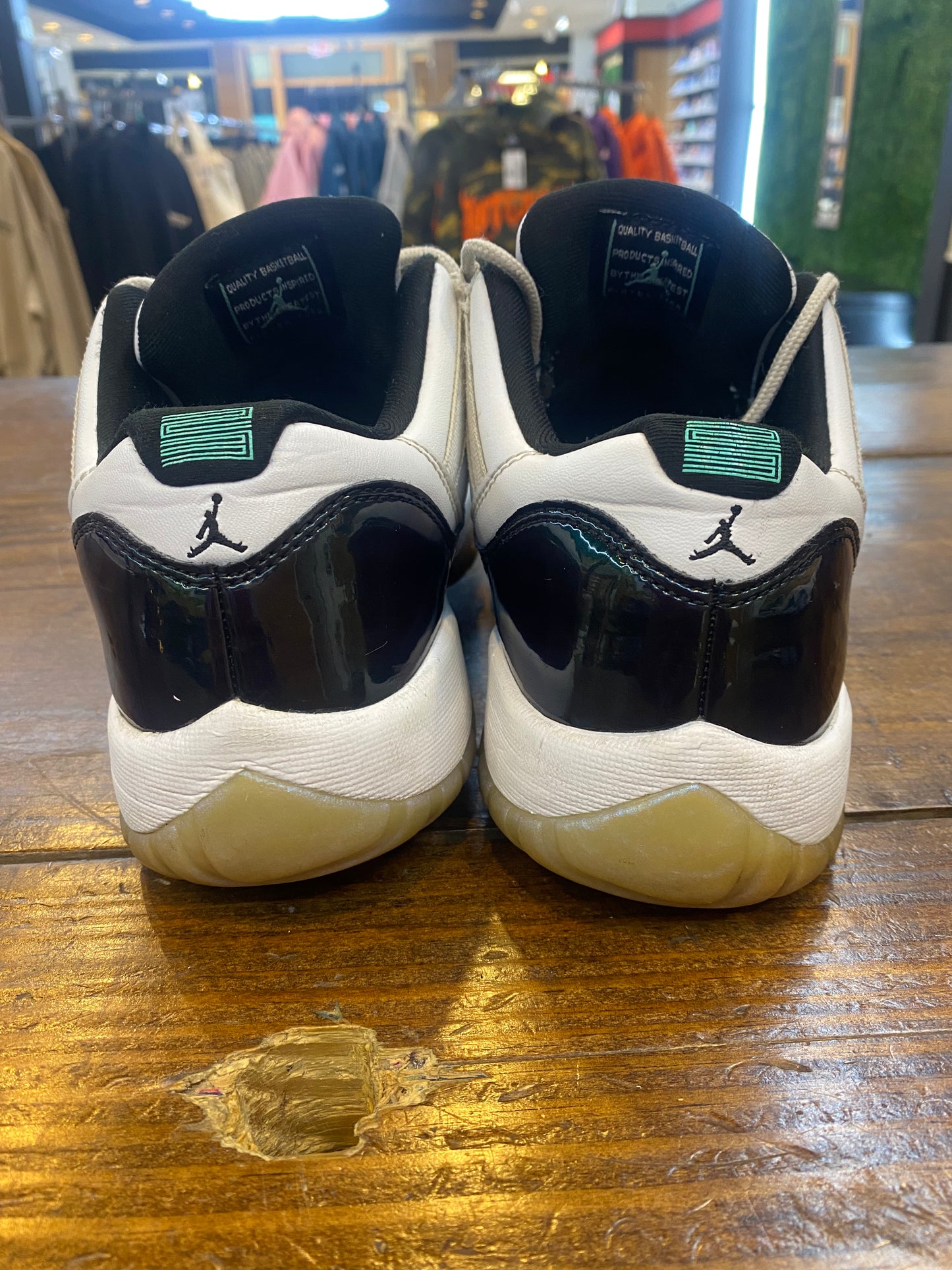 Jordan 11 Retro GS Emerald PRE OWNED