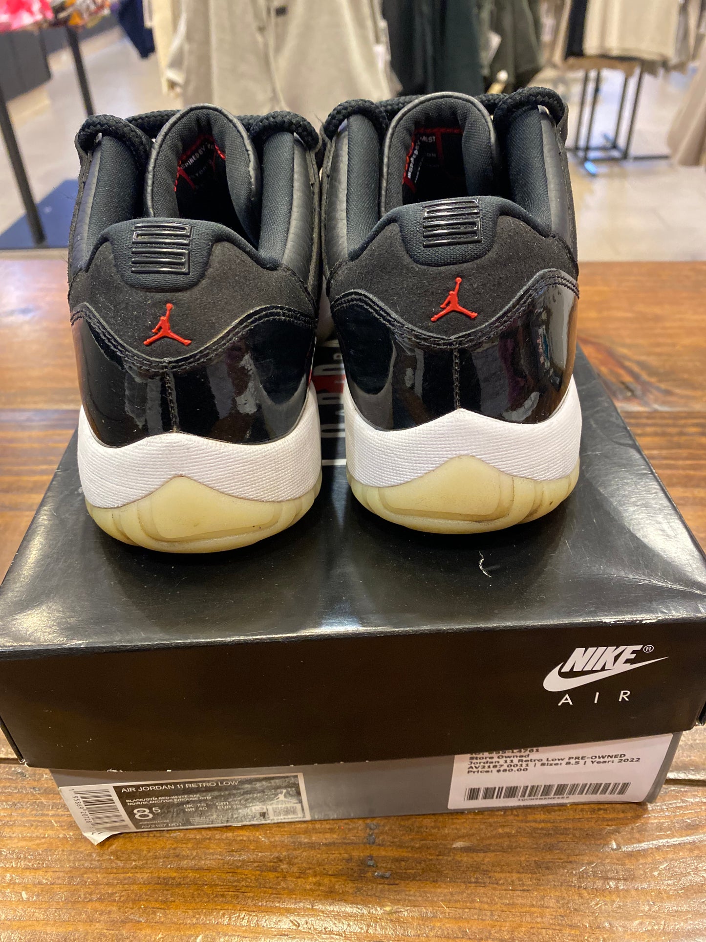 Air Jordan 11 Retro Low GS 72-10 (PRE-OWNED)