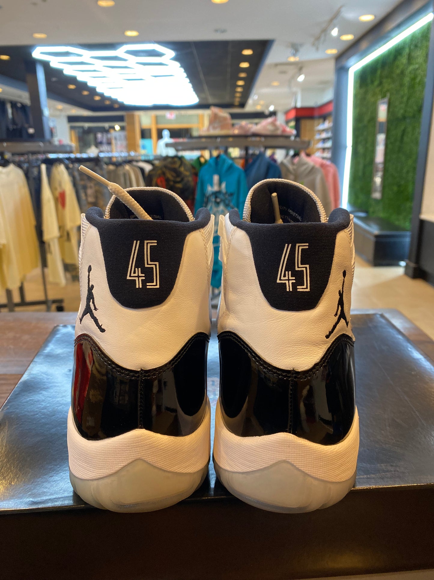 Jordan 11 Retro Concord 2018 PRE OWNED