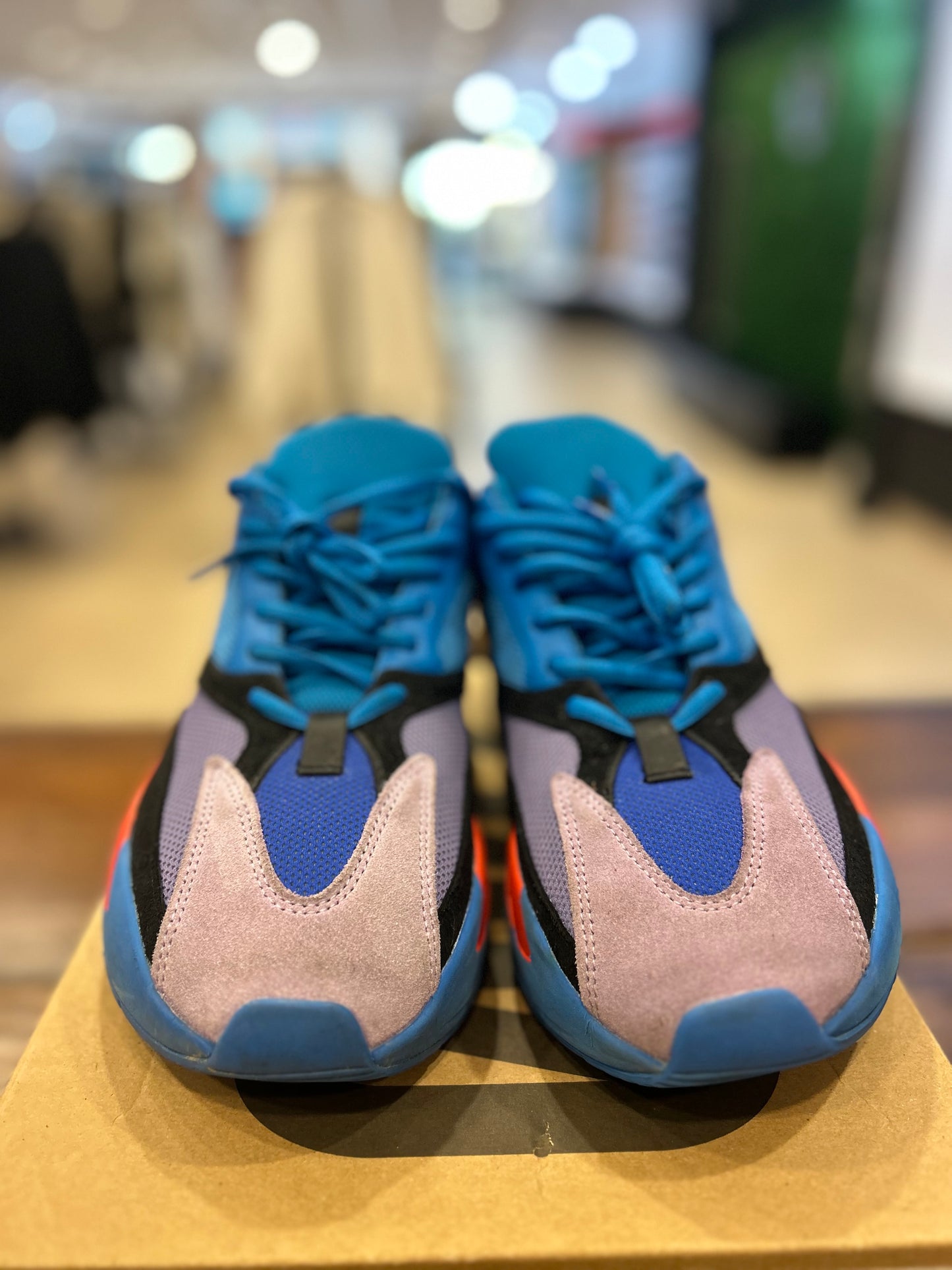 Yeezy Boost 700 Hi Res Blue PRE-OWNED