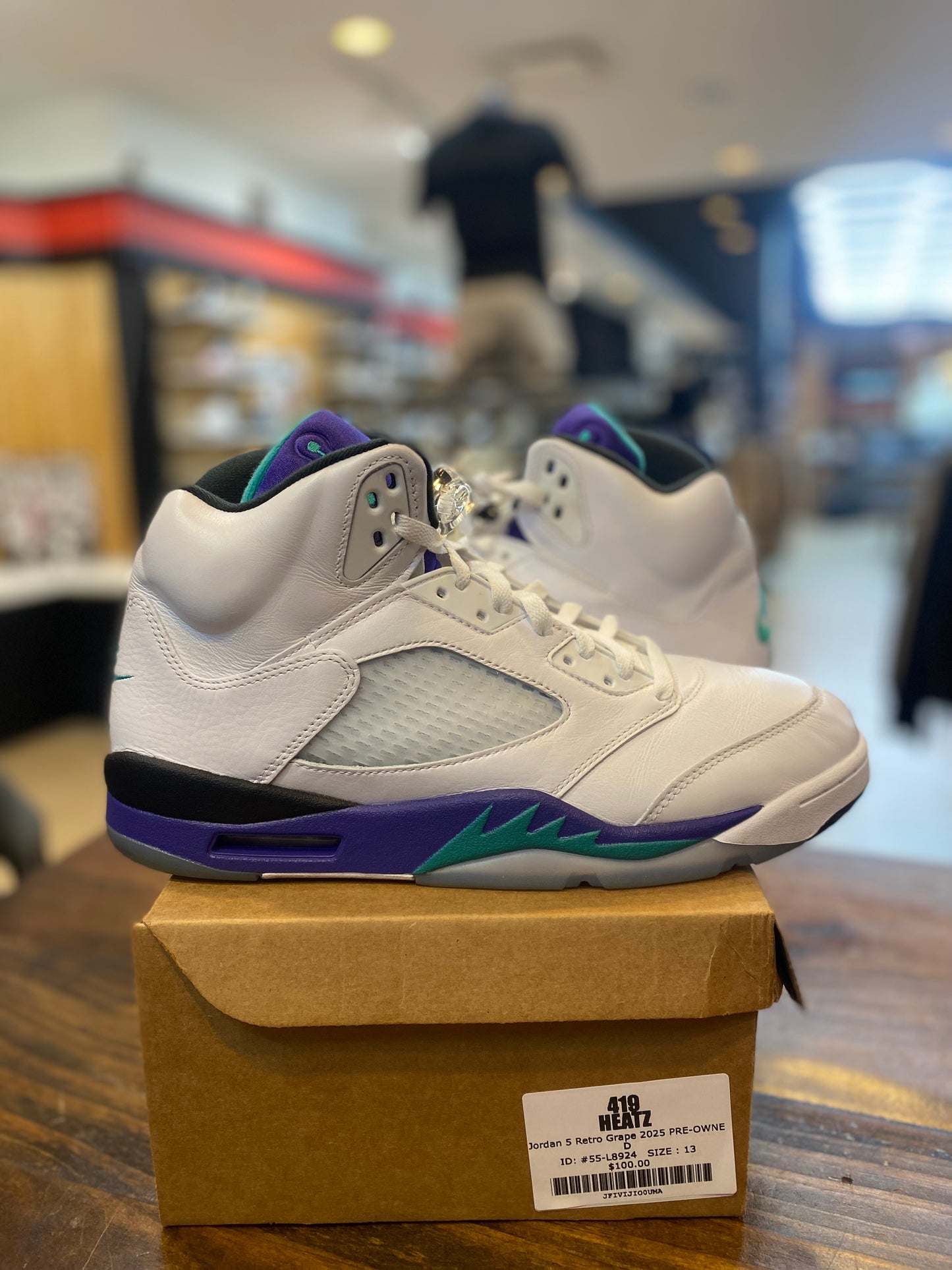 Jordan 5 Retro Grape 2025 PRE-OWNED