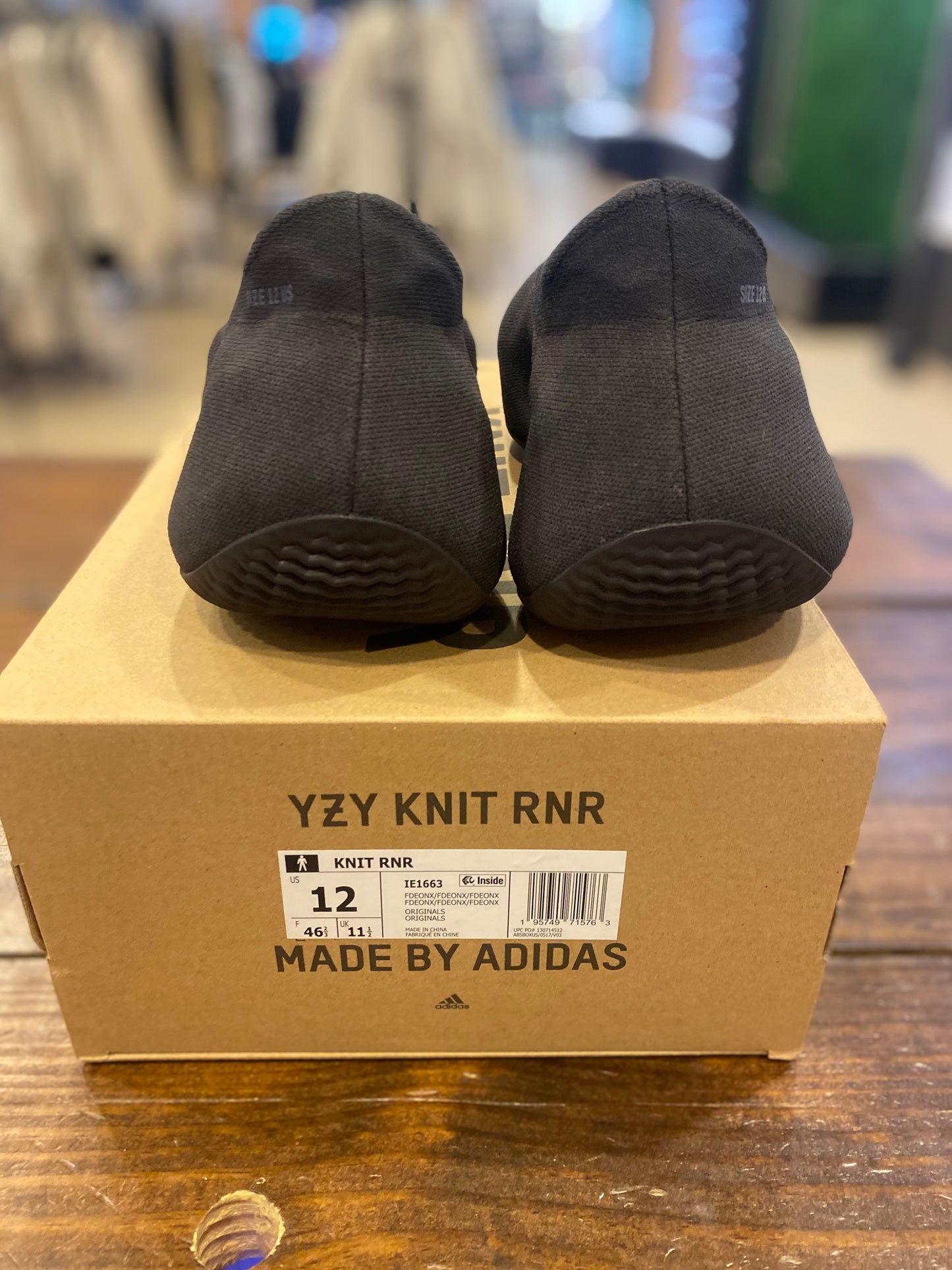 Yeezy Knit Runner Fade Onyx PRE-OWNED